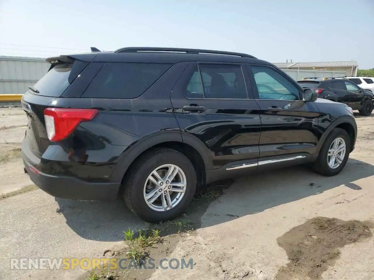 3 Фотография поврежденного автомобиля 1FMSK8DH7NGC20702 FORD EXPLORER 2022
