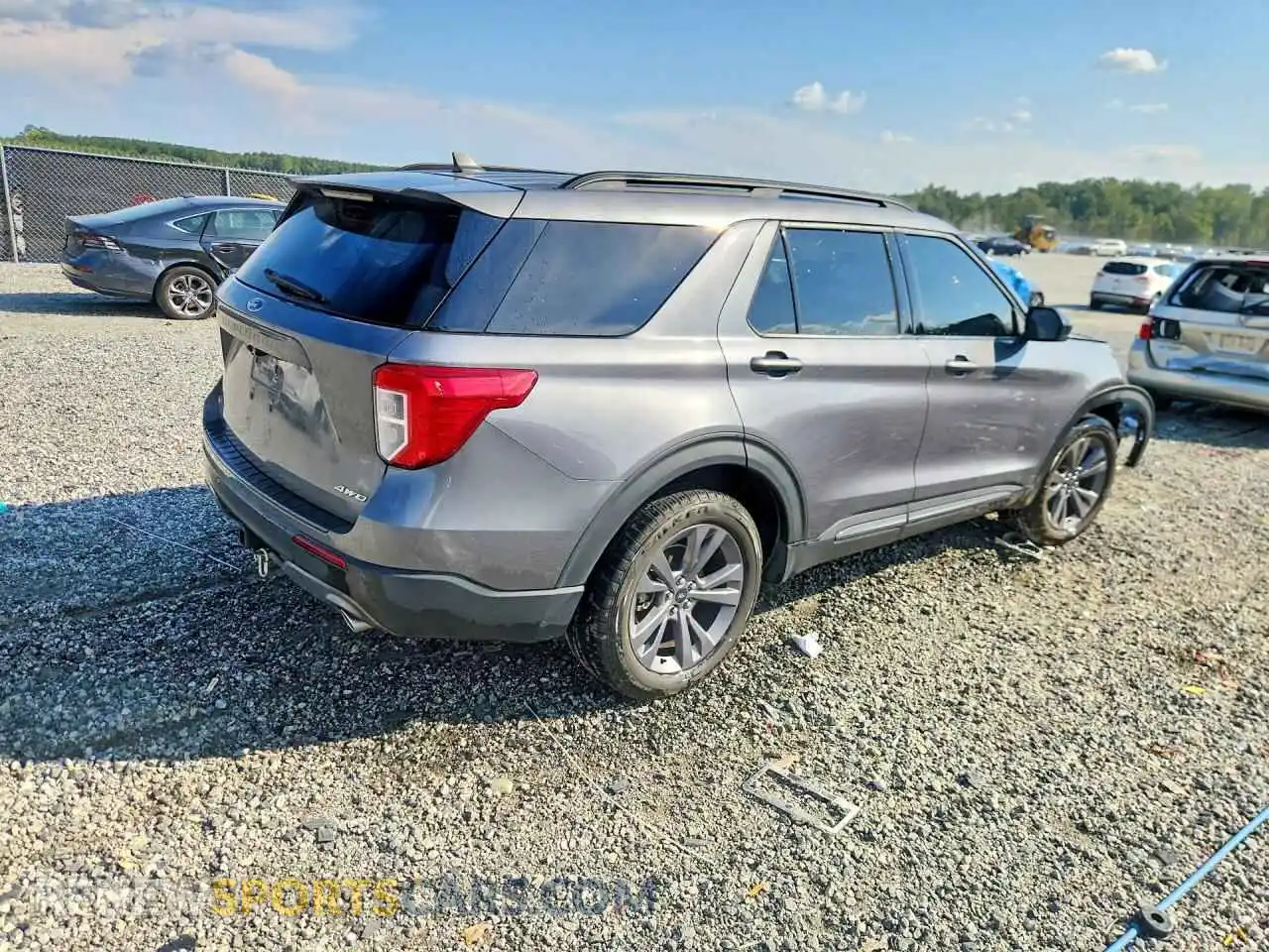 3 Photograph of a damaged car 1FMSK8DH8NGA47983 FORD EXPLORER 2022
