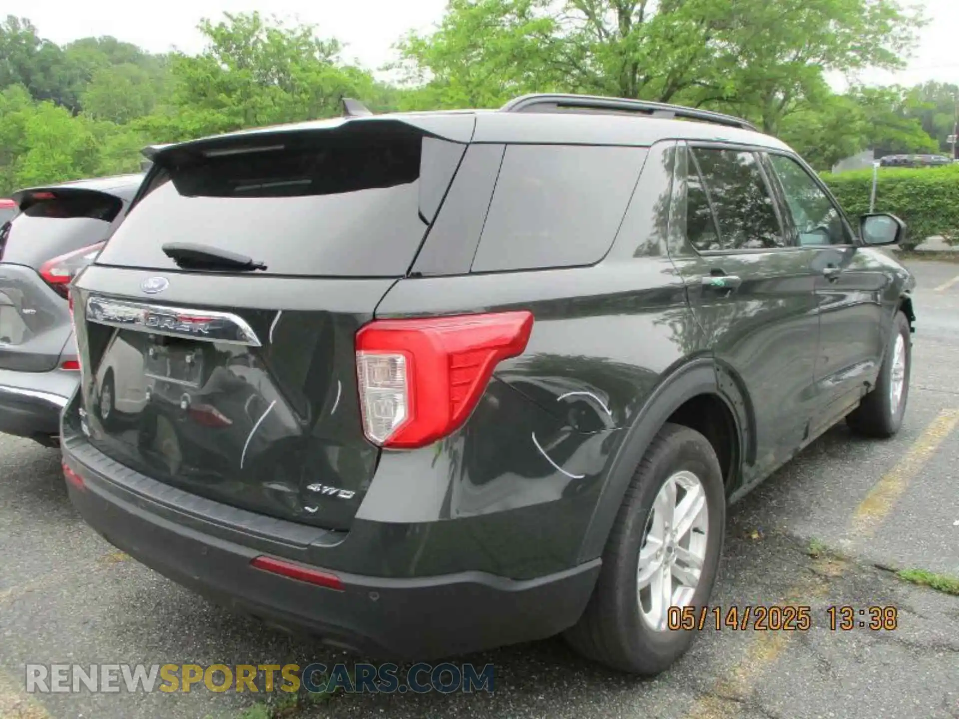 3 Photograph of a damaged car 1FMSK8DH8NGA60622 FORD EXPLORER 2022