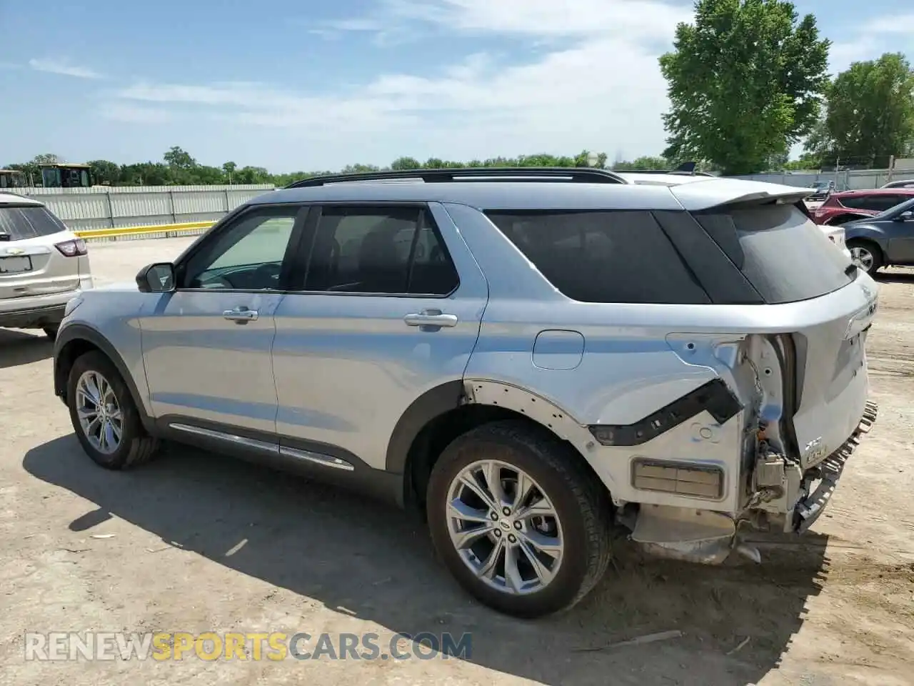 2 Photograph of a damaged car 1FMSK8DHXNGA13446 FORD EXPLORER 2022