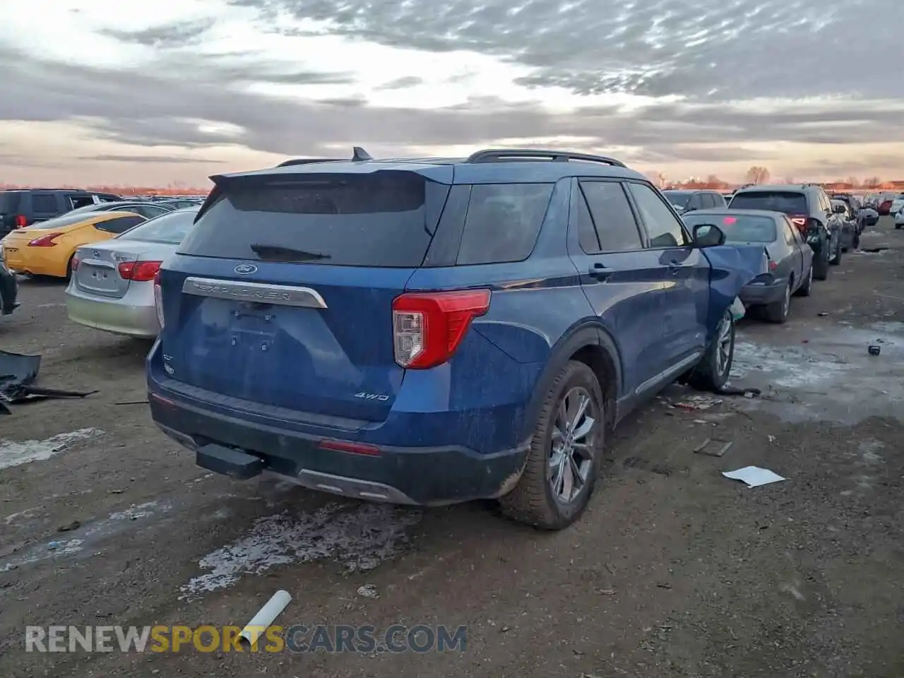 3 Photograph of a damaged car 1FMSK8DHXNGA67300 FORD EXPLORER 2022