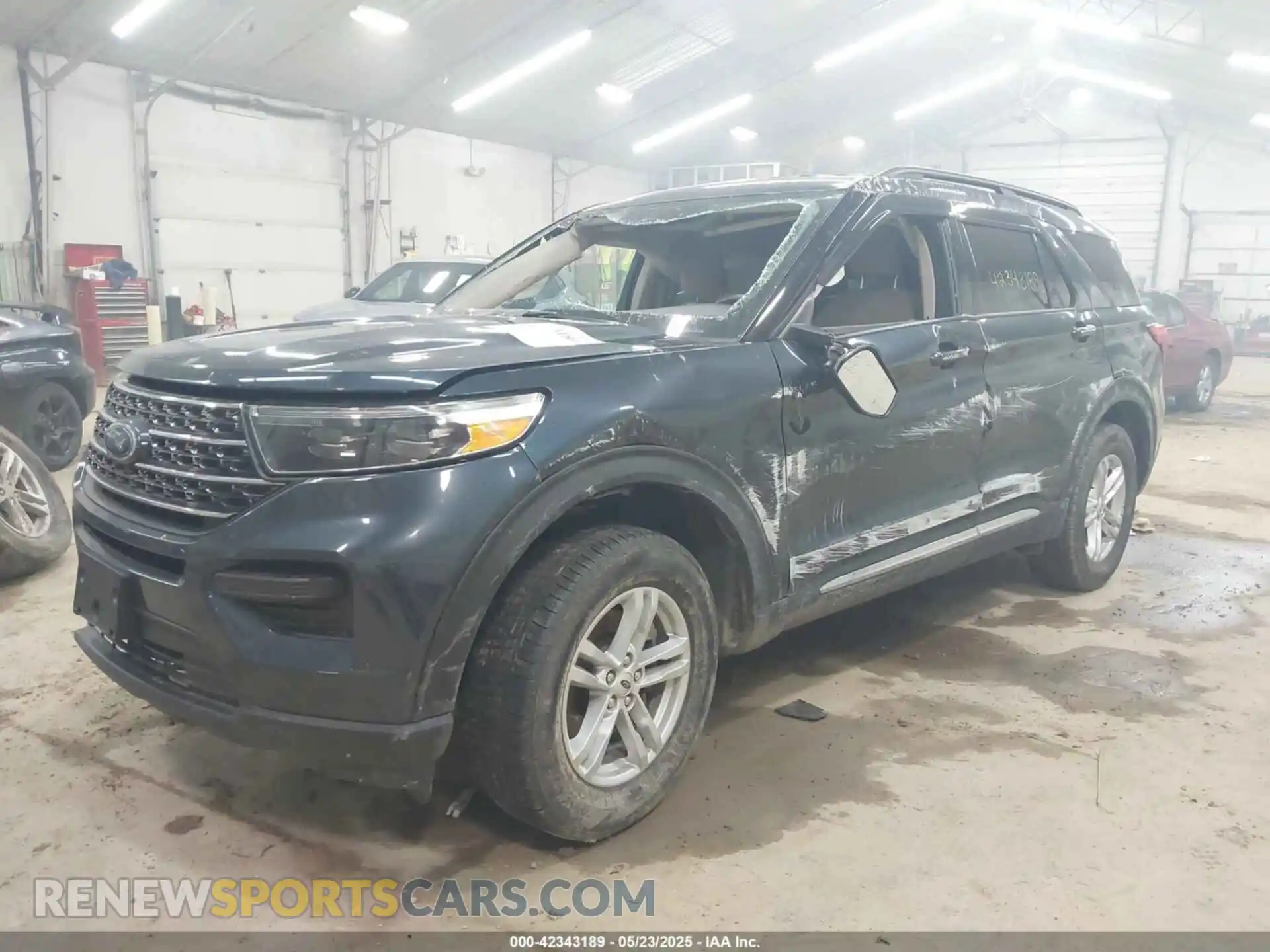 2 Photograph of a damaged car 1FMSK8DHXNGB87162 FORD EXPLORER 2022