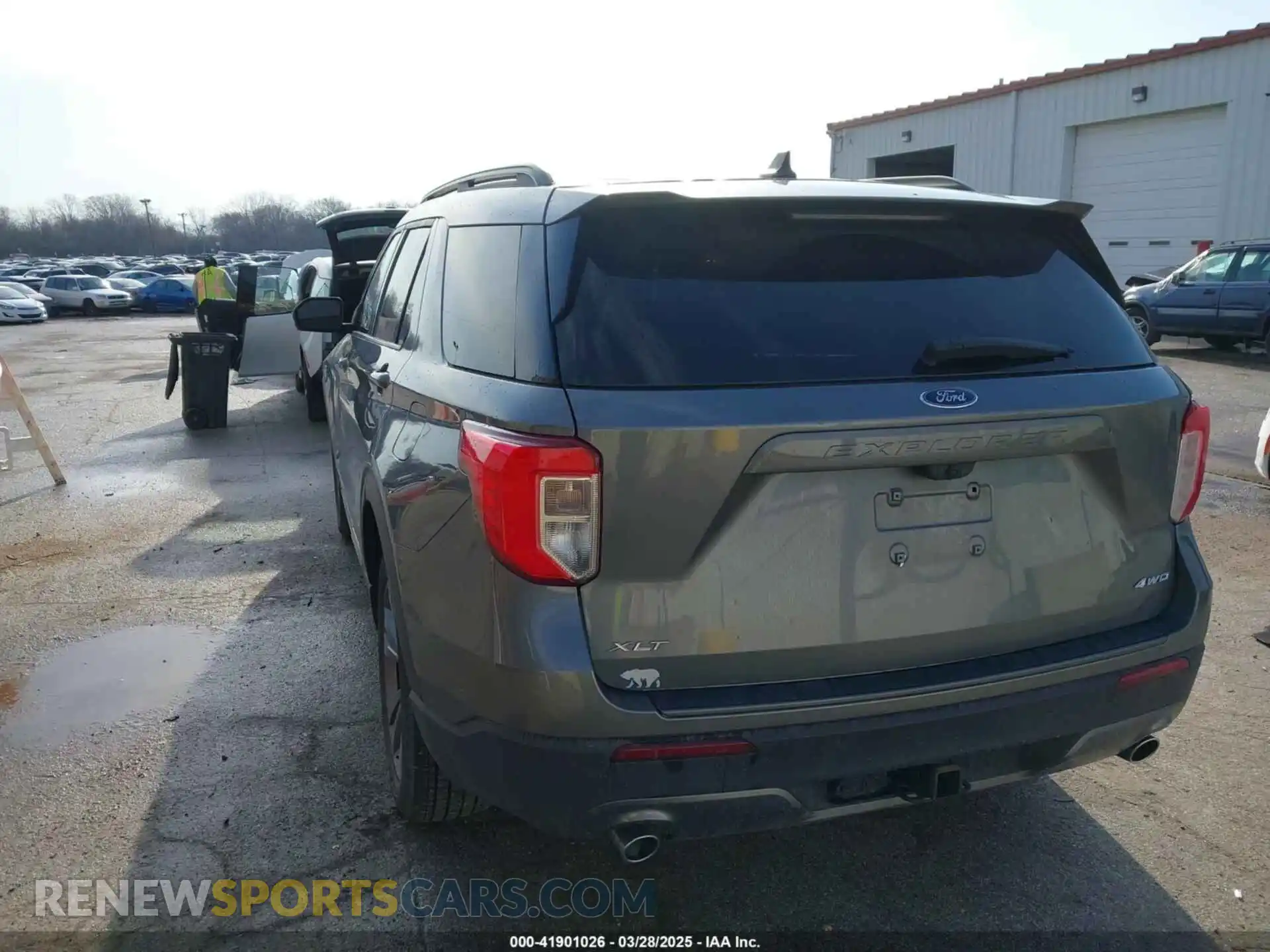 3 Photograph of a damaged car 1FMSK8DHXNGC18409 FORD EXPLORER 2022