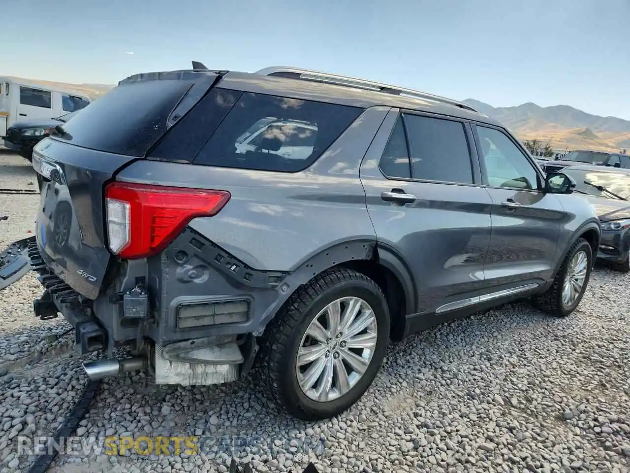 3 Photograph of a damaged car 1FMSK8FH0NGA96947 FORD EXPLORER 2022
