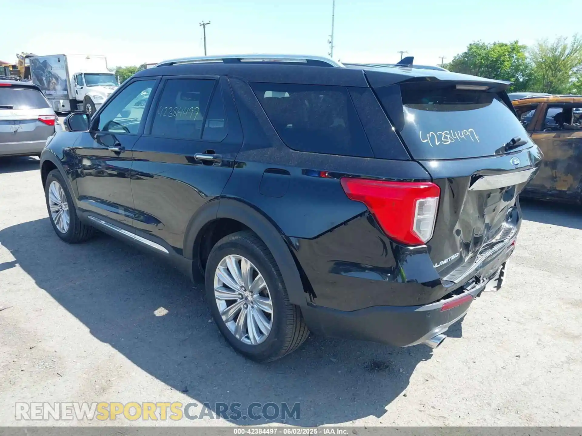 3 Photograph of a damaged car 1FMSK8FH6NGA47283 FORD EXPLORER 2022
