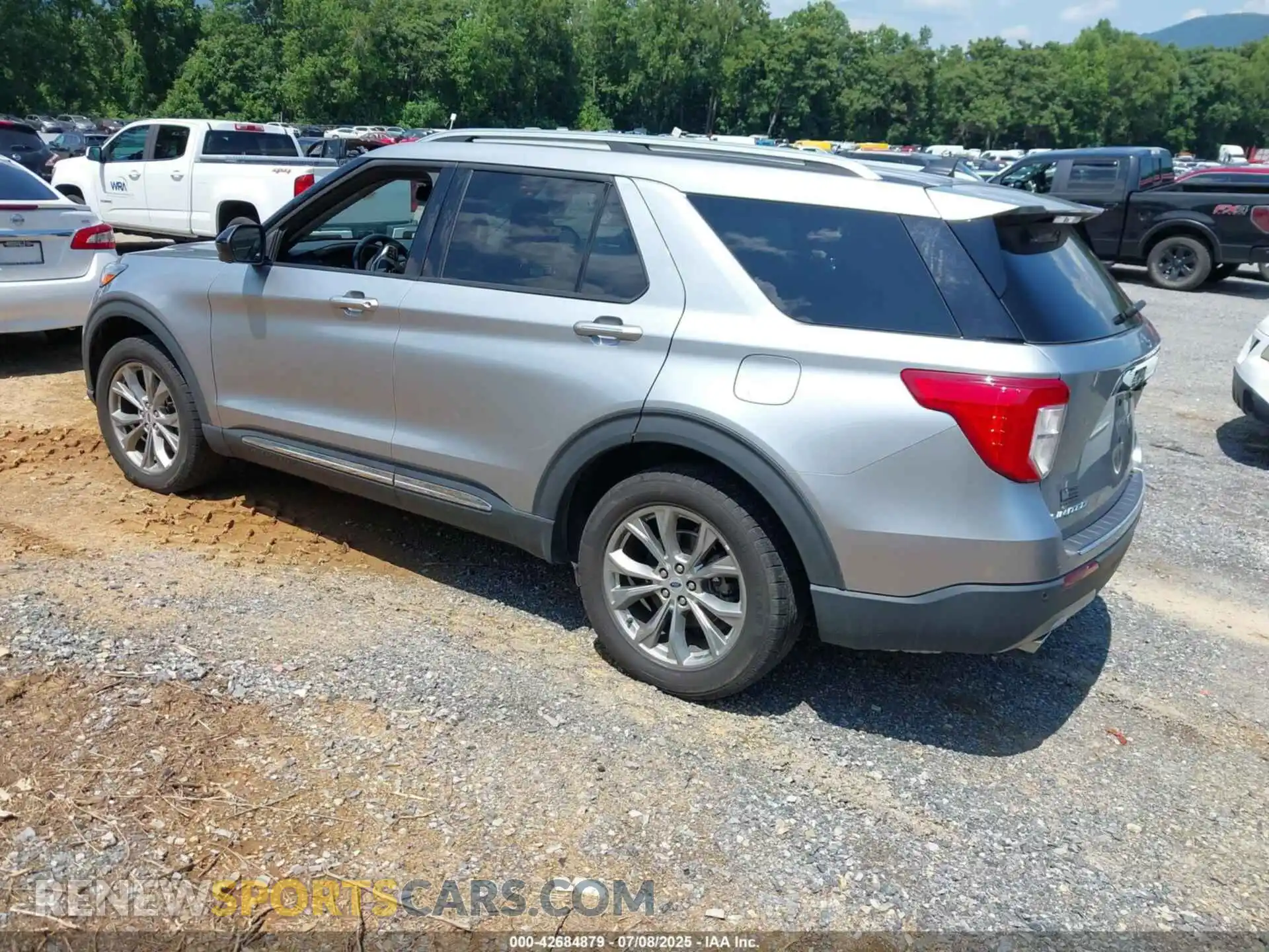 3 Photograph of a damaged car 1FMSK8FH7NGB20256 FORD EXPLORER 2022