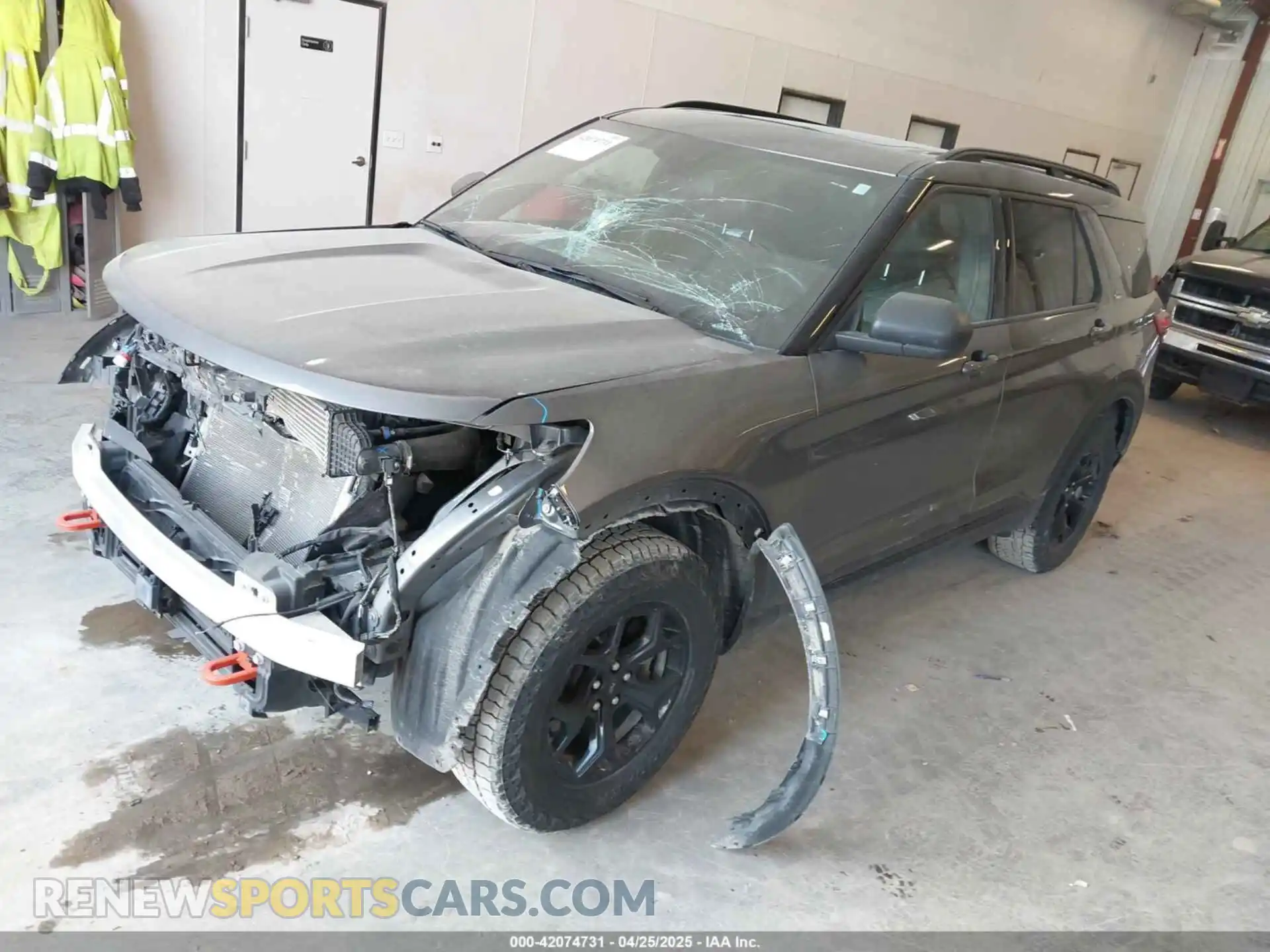 2 fotografías del automóvil dañado 1FMSK8JH1NGA67738 FORD EXPLORER 2022