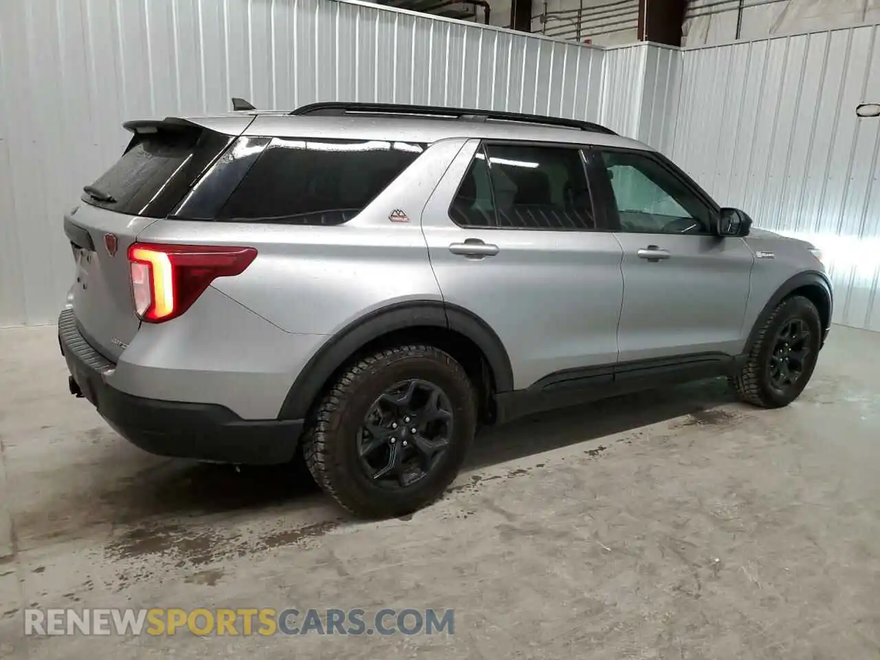 3 Photograph of a damaged car 1FMSK8JH7NGA63063 FORD EXPLORER 2022