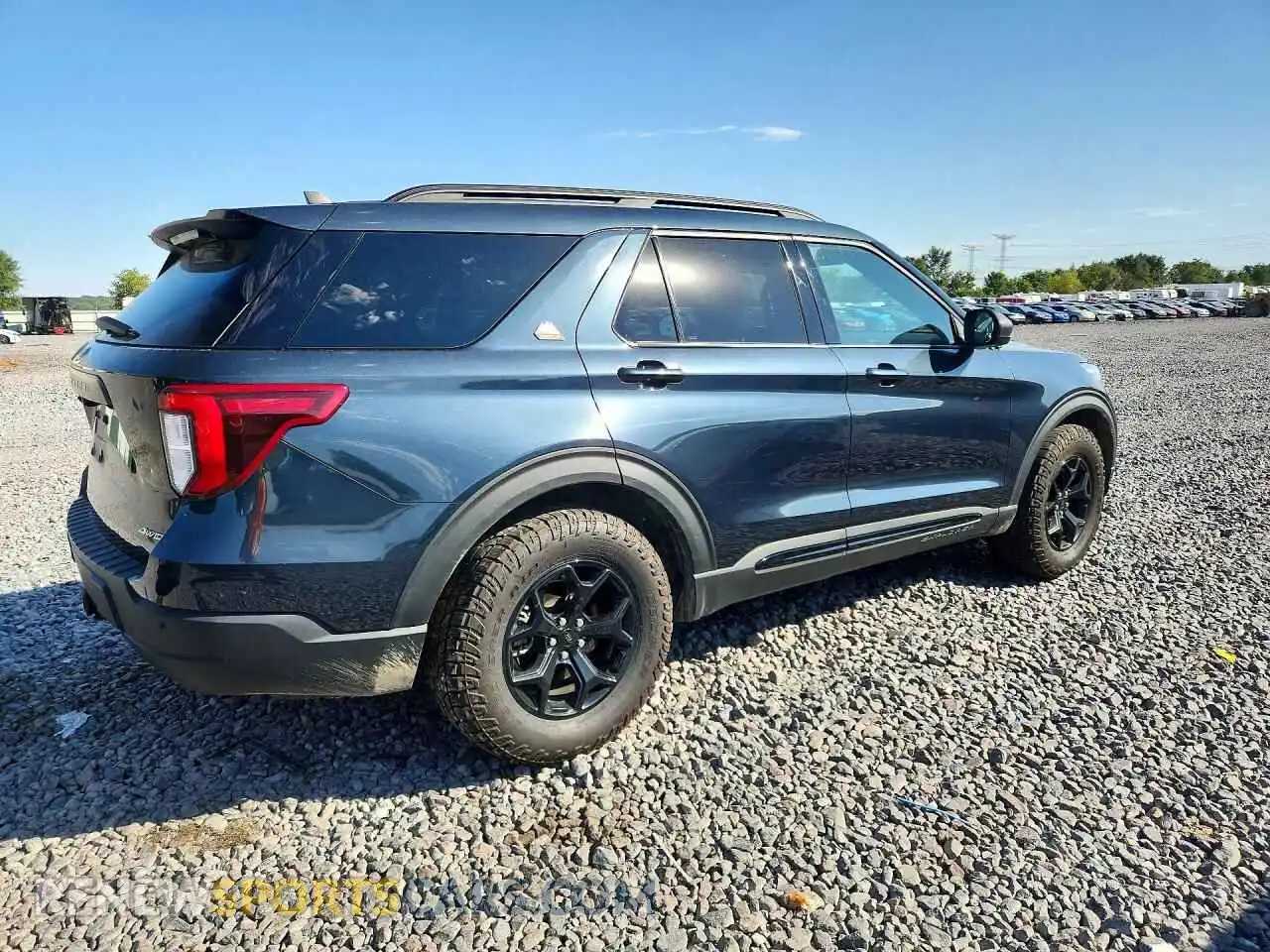 3 Photograph of a damaged car 1FMSK8JH8NGA43856 FORD EXPLORER 2022