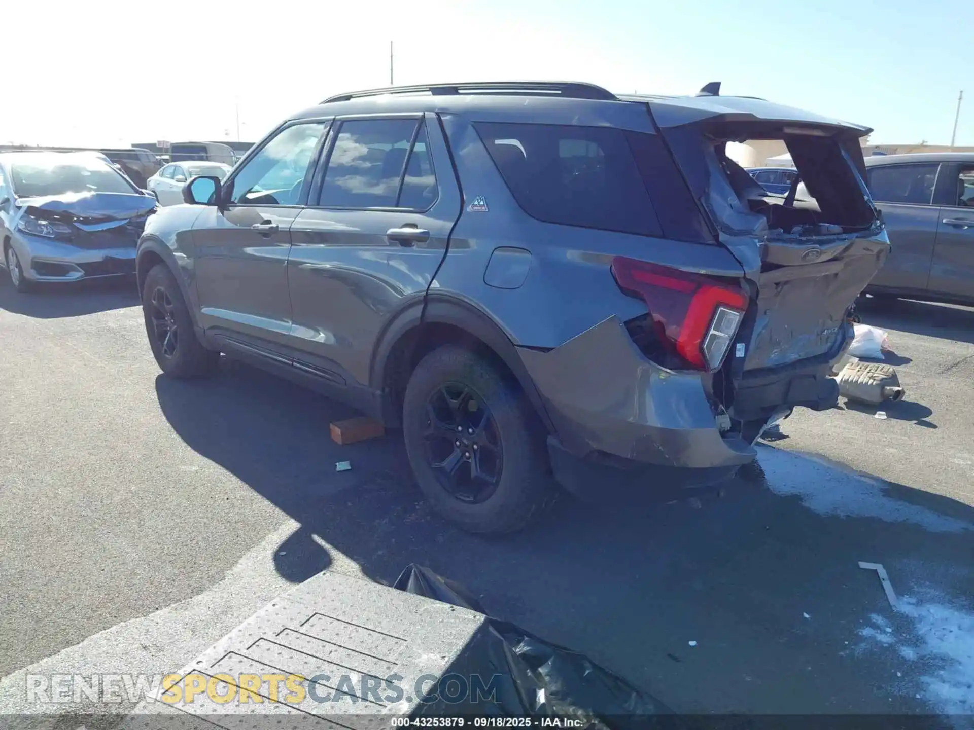 3 Photograph of a damaged car 1FMSK8JH9NGC45802 FORD EXPLORER 2022