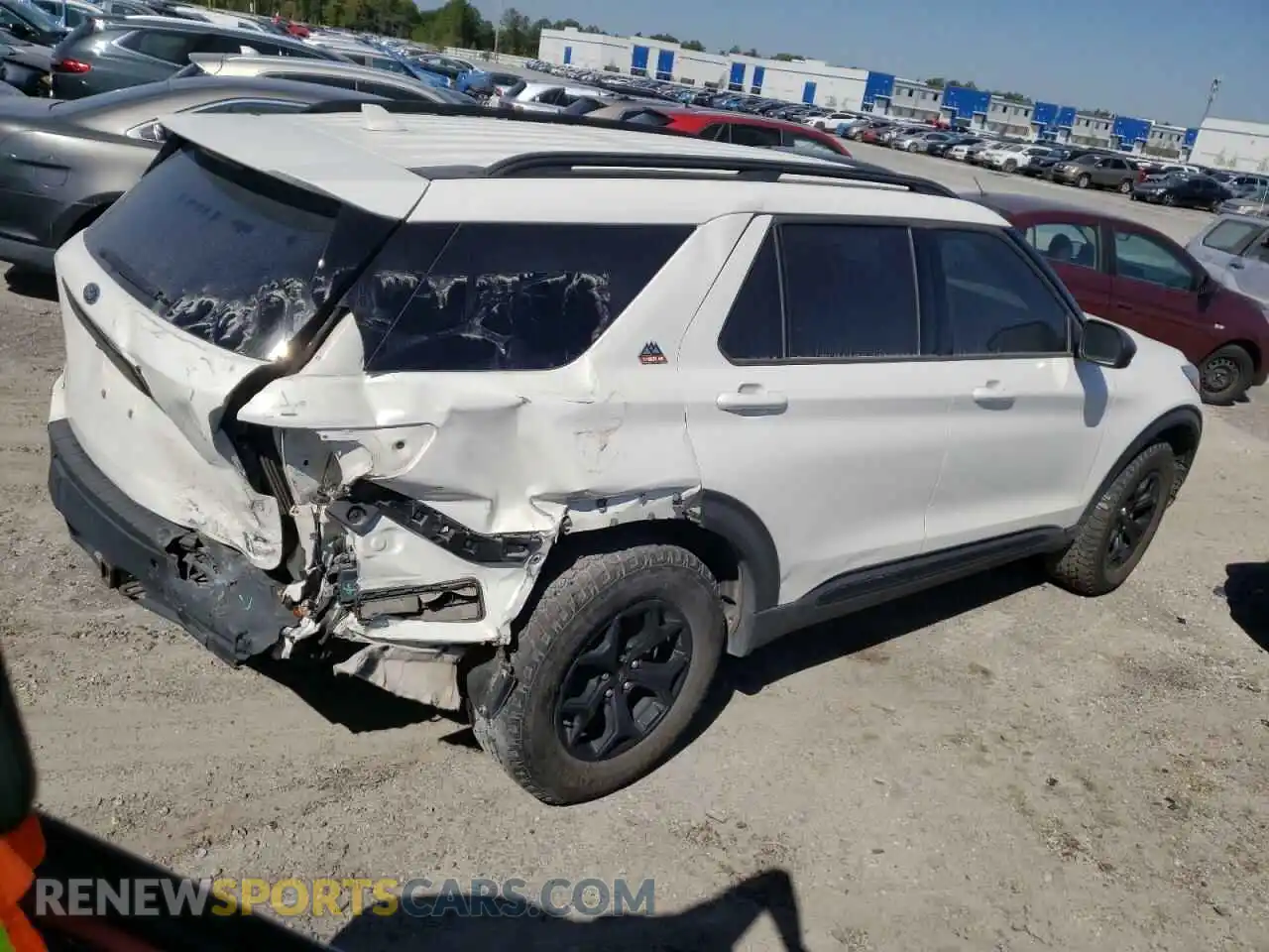 3 Photograph of a damaged car 1FMSK8JHXNGA36293 FORD EXPLORER 2022
