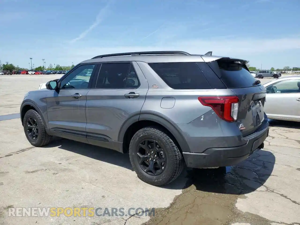 2 Photograph of a damaged car 1FMSK8JHXNGC32816 FORD EXPLORER 2022