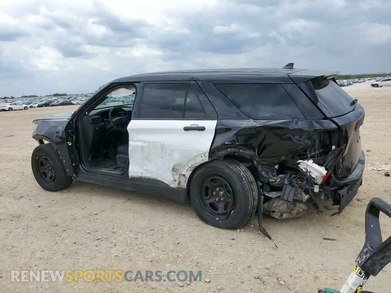 2 Фотография поврежденного автомобиля 1FM5K8AB2PGC00387 FORD EXPLORER 2023