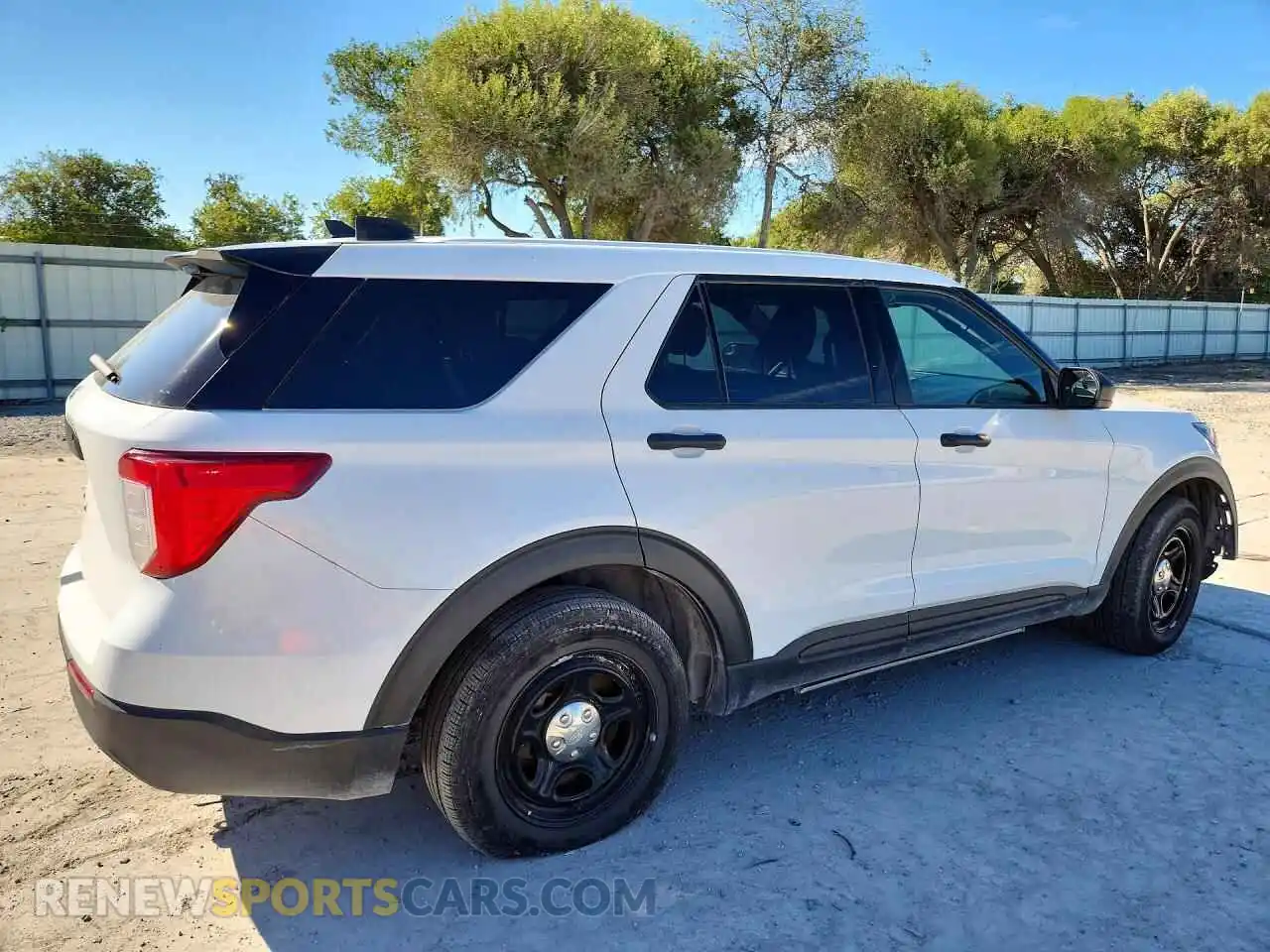 3 Photograph of a damaged car 1FM5K8AB3PGC18669 FORD EXPLORER 2023