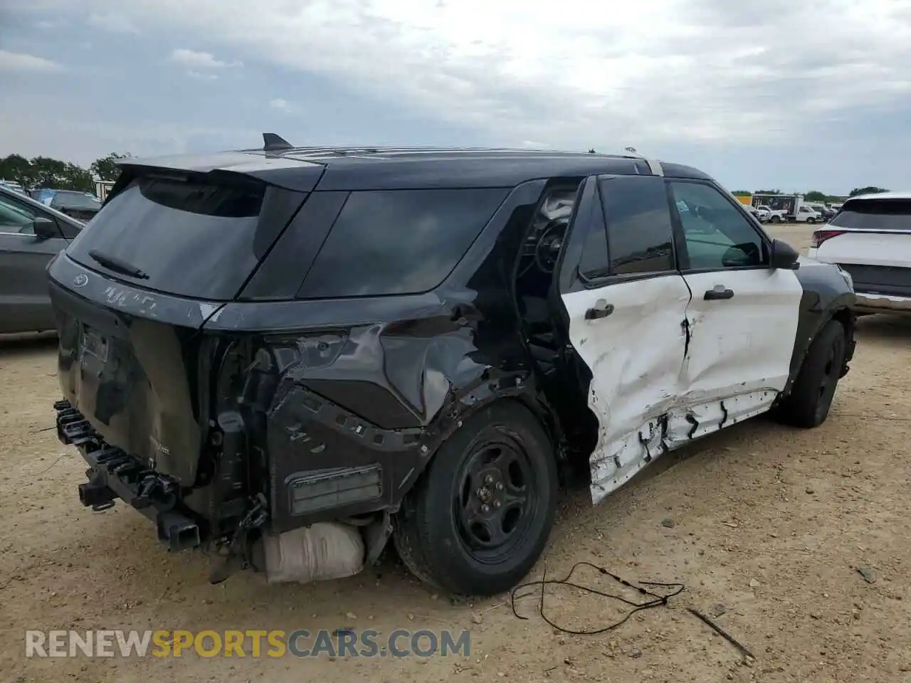 3 Фотография поврежденного автомобиля 1FM5K8AB4PGC00360 FORD EXPLORER 2023