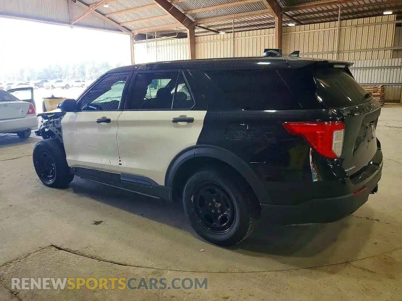 2 Photograph of a damaged car 1FM5K8ABXPGA81519 FORD EXPLORER 2023