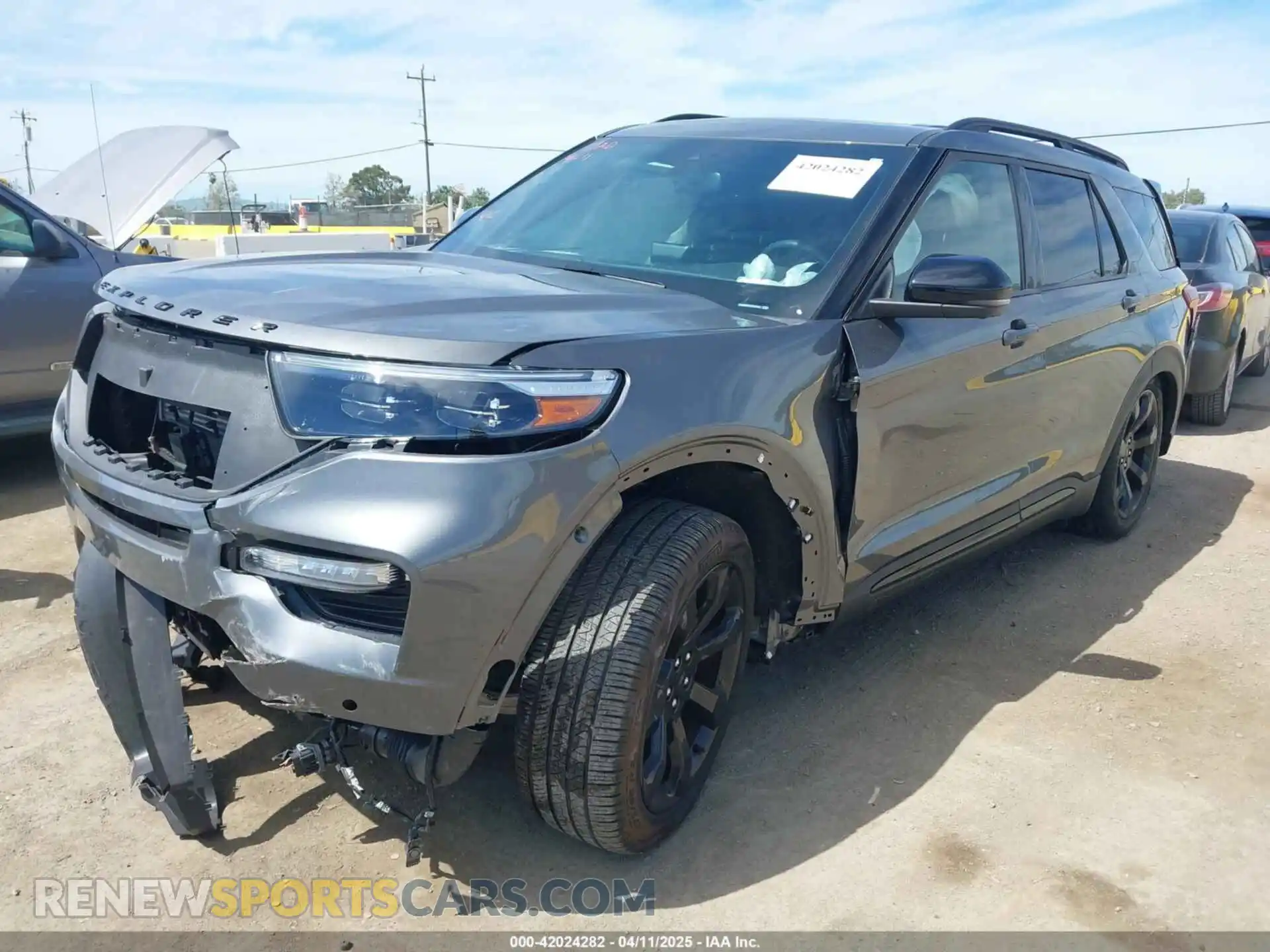 2 Photograph of a damaged car 1FM5K8GC0PGA83523 FORD EXPLORER 2023