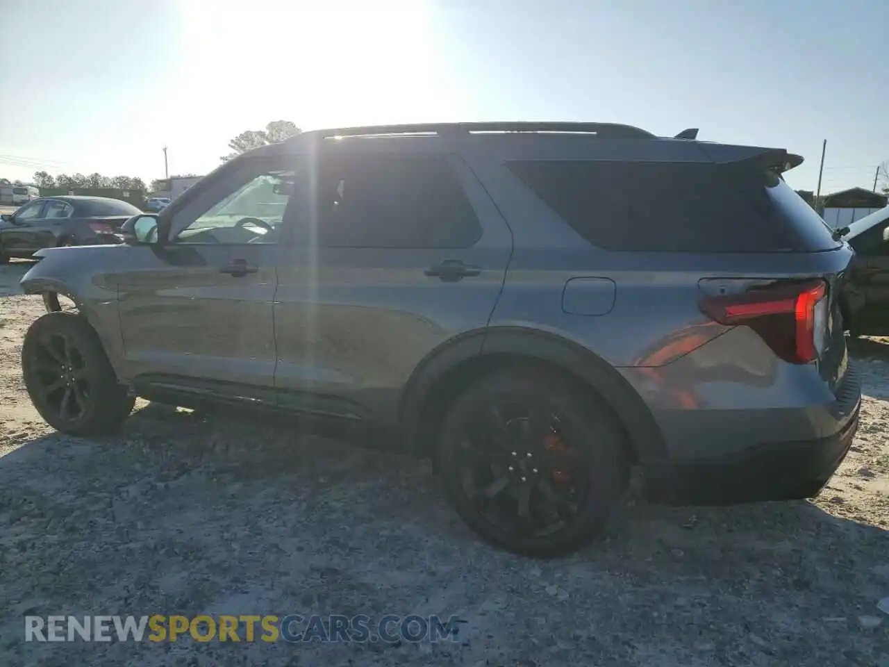 2 fotografías del automóvil dañado 1FM5K8GCXPGB80518 FORD EXPLORER 2023