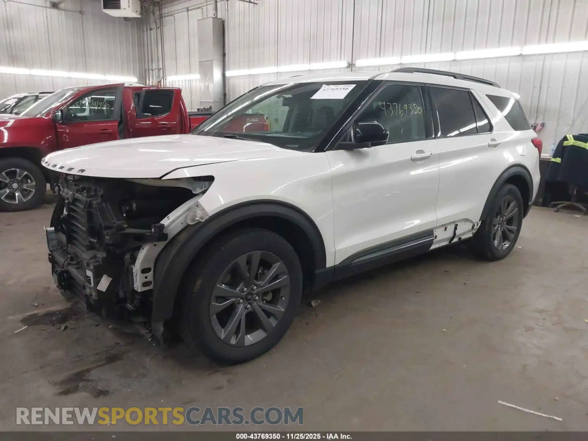 2 Photograph of a damaged car 1FMSK7DH1PGA14028 FORD EXPLORER 2023