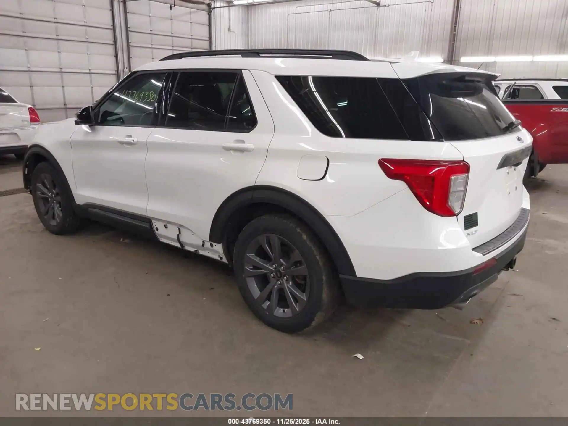 3 Photograph of a damaged car 1FMSK7DH1PGA14028 FORD EXPLORER 2023