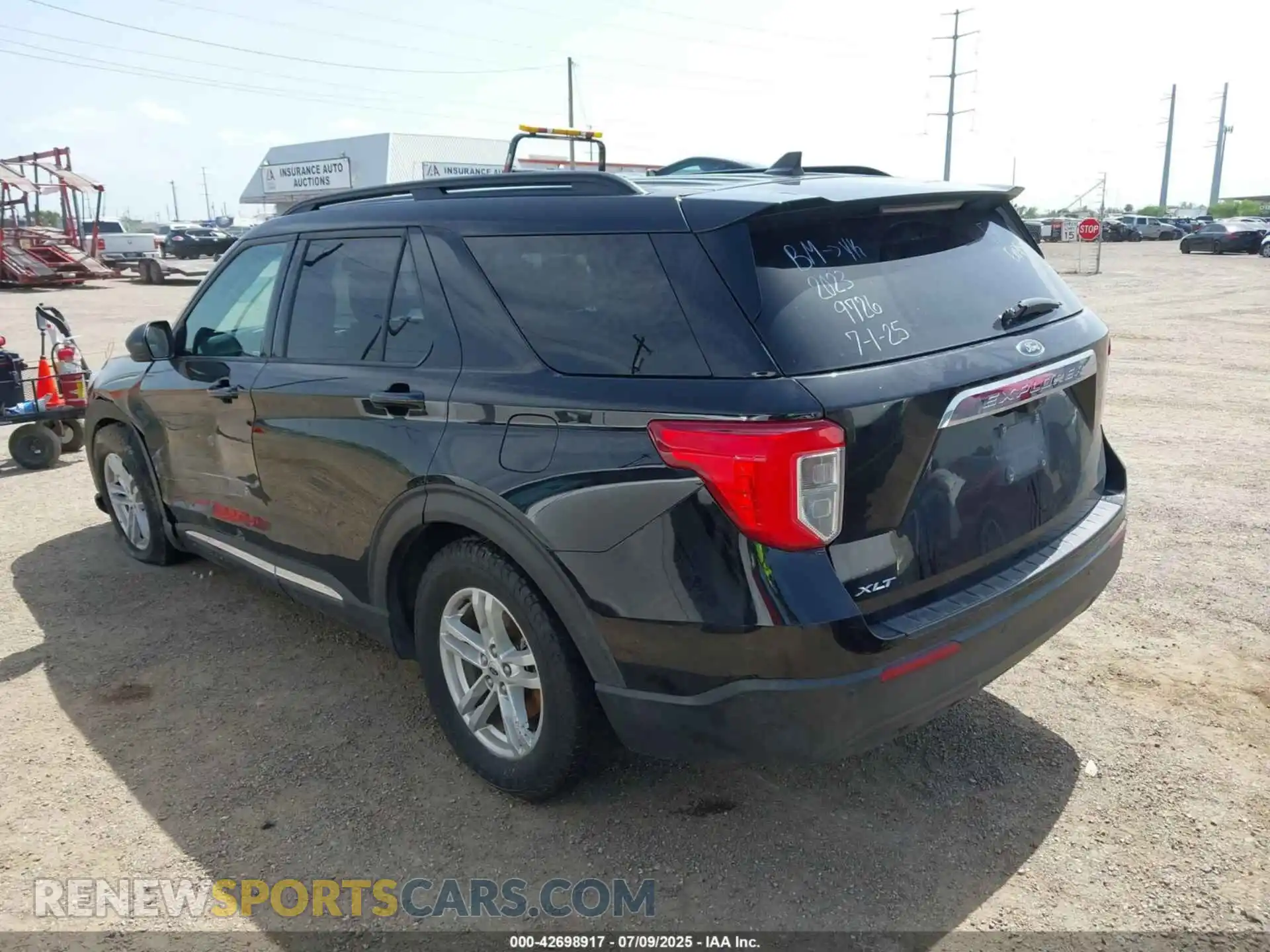3 Фотография поврежденного автомобиля 1FMSK7DH2PGA49726 FORD EXPLORER 2023
