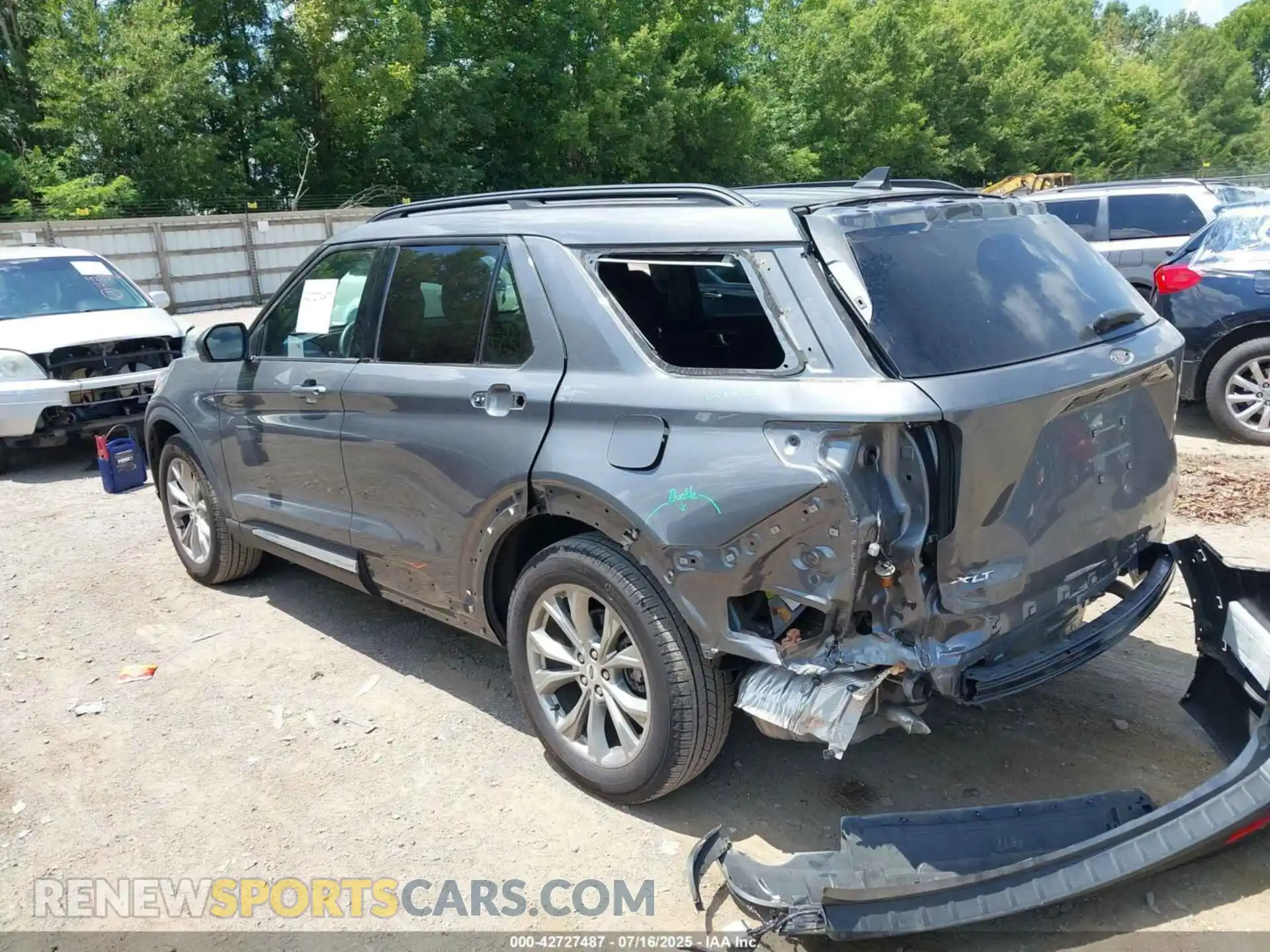 3 Photograph of a damaged car 1FMSK7DH2PGB88920 FORD EXPLORER 2023