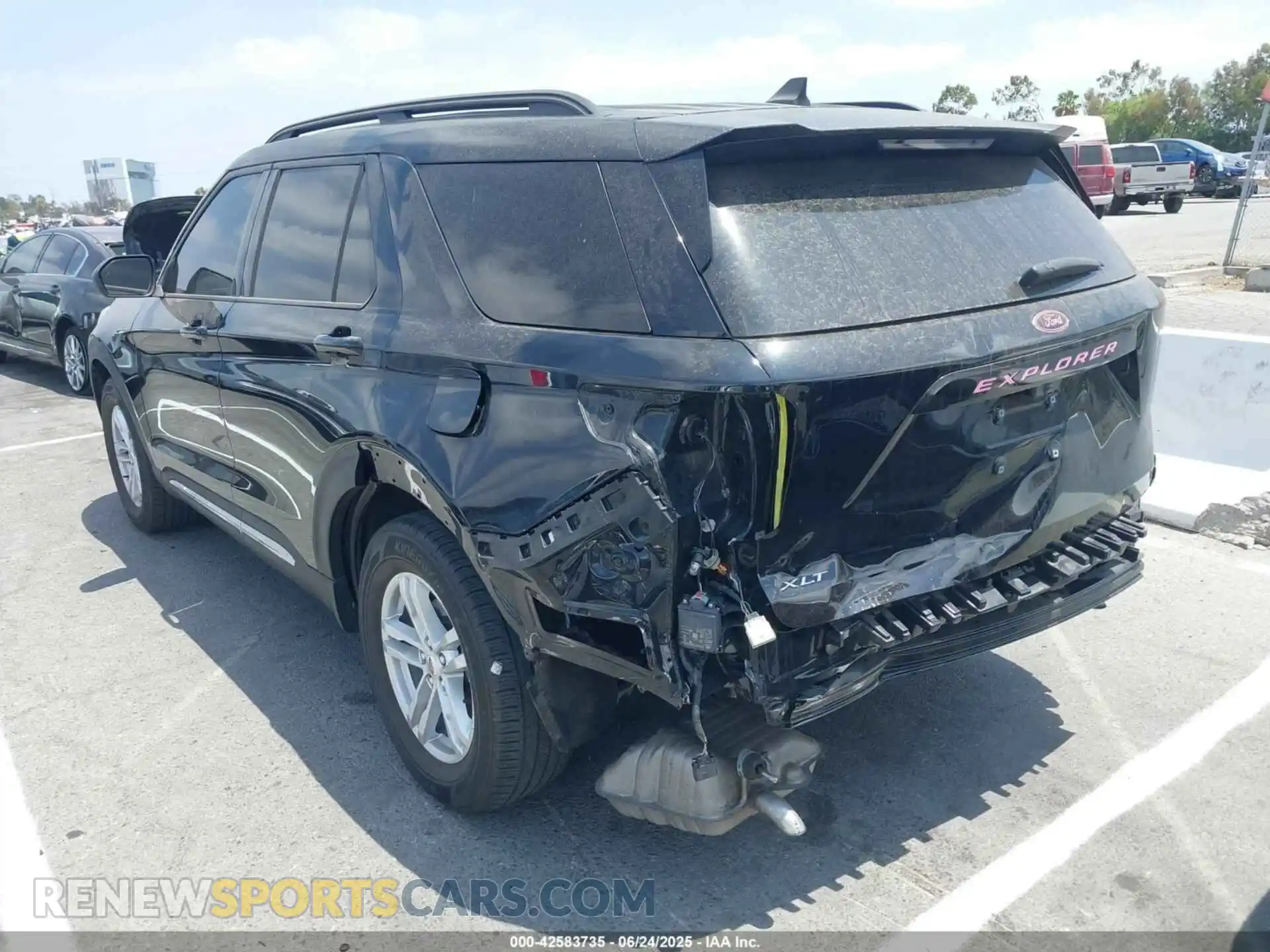 3 Photograph of a damaged car 1FMSK7DH3PGA39142 FORD EXPLORER 2023
