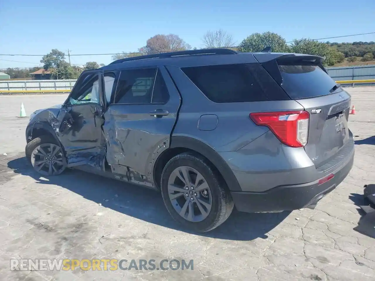2 Photograph of a damaged car 1FMSK7DH3PGB93642 FORD EXPLORER 2023