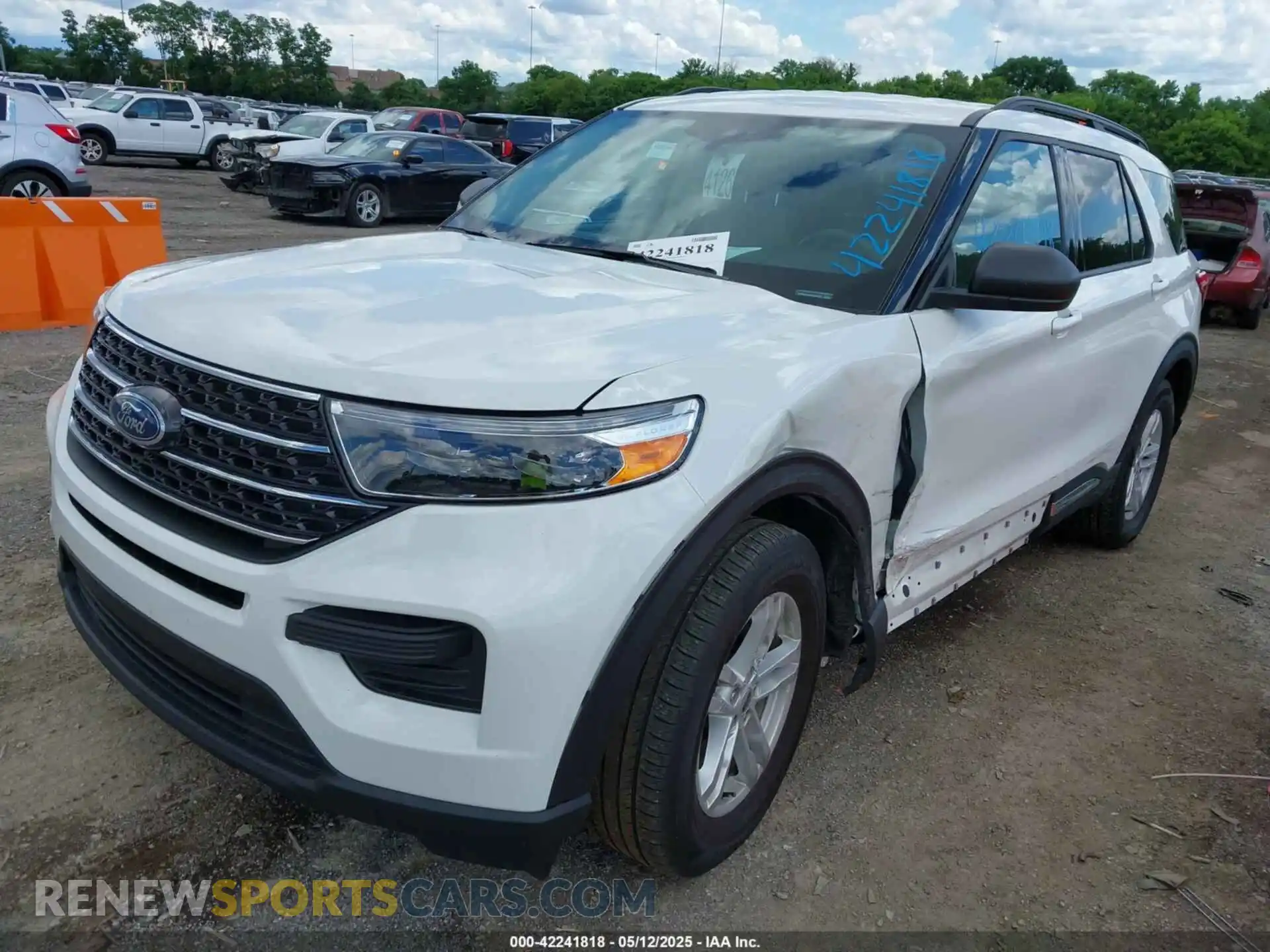 2 Photograph of a damaged car 1FMSK7DH3PGC33167 FORD EXPLORER 2023