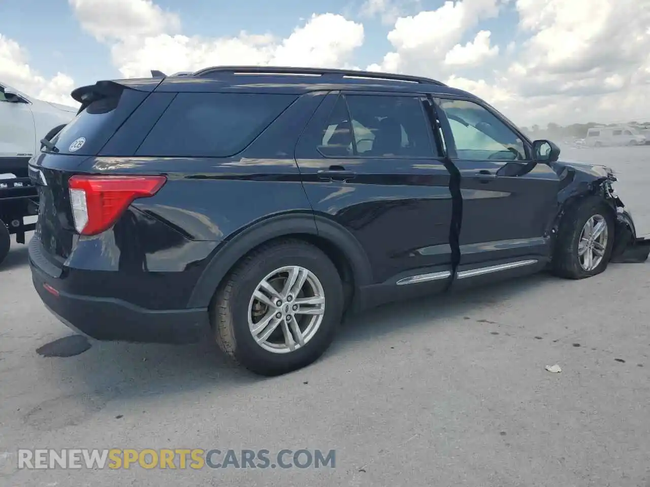 3 Photograph of a damaged car 1FMSK7DH5PGB05853 FORD EXPLORER 2023