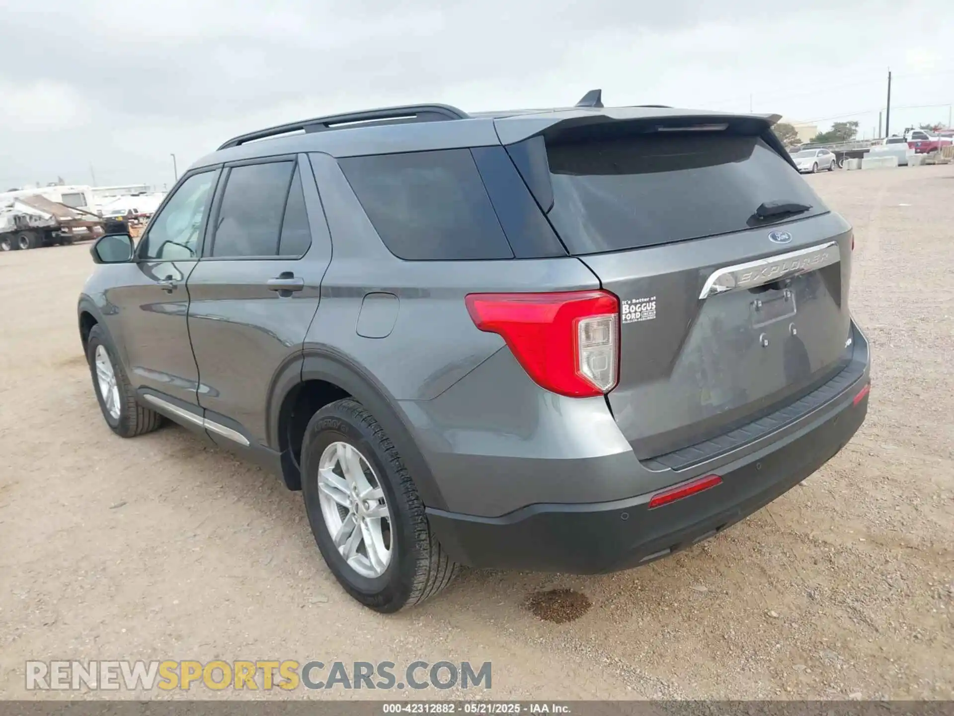 3 Photograph of a damaged car 1FMSK7DH5PGB46807 FORD EXPLORER 2023