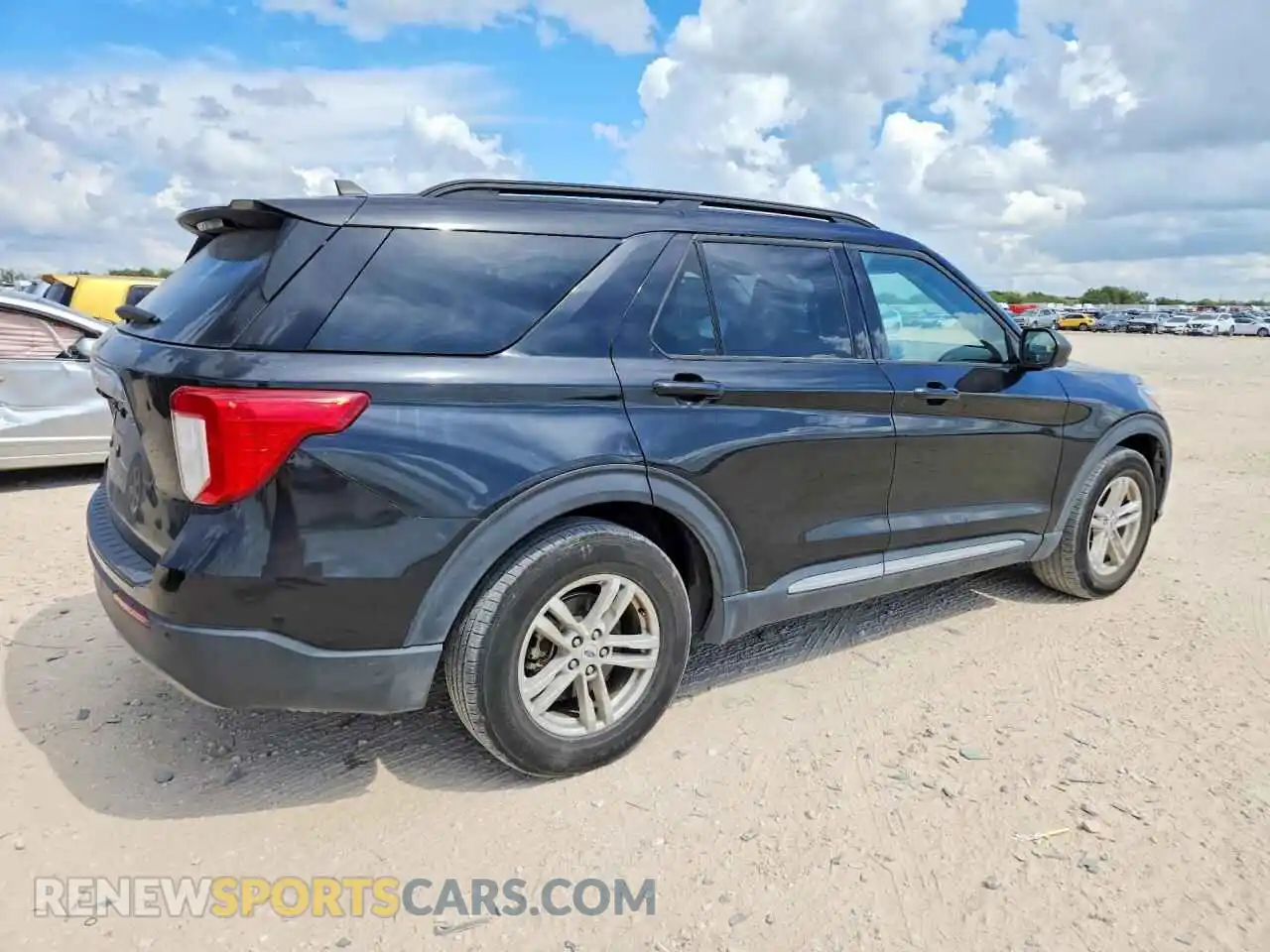 3 Фотография поврежденного автомобиля 1FMSK7DH6PGB20264 FORD EXPLORER 2023