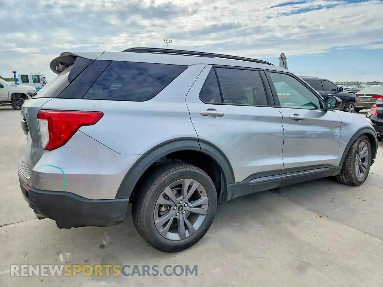 3 Фотография поврежденного автомобиля 1FMSK7DH7PGB31919 FORD EXPLORER 2023