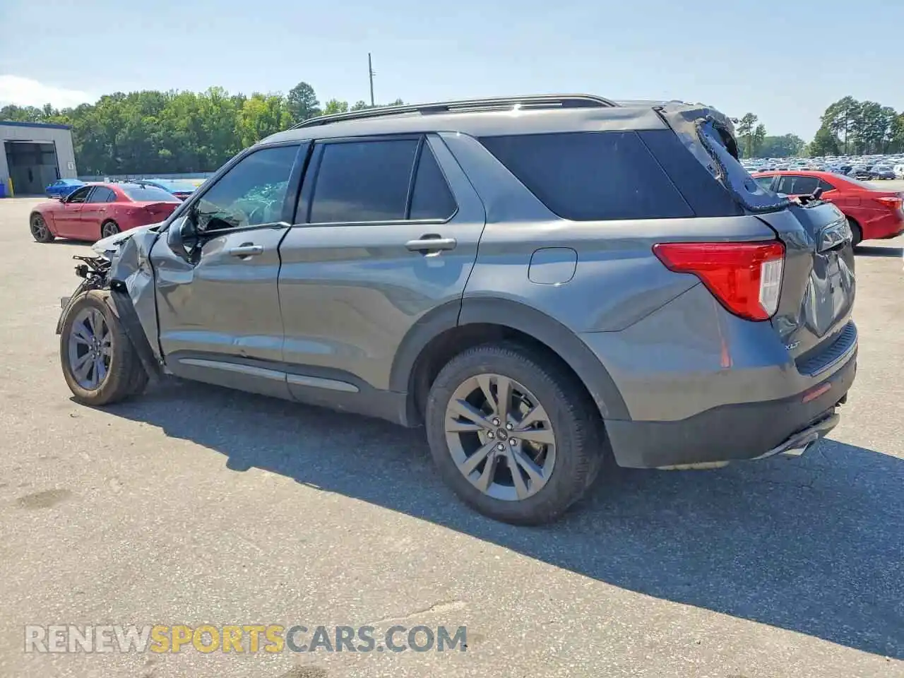 2 fotografías del automóvil dañado 1FMSK7DH7PGB78352 FORD EXPLORER 2023