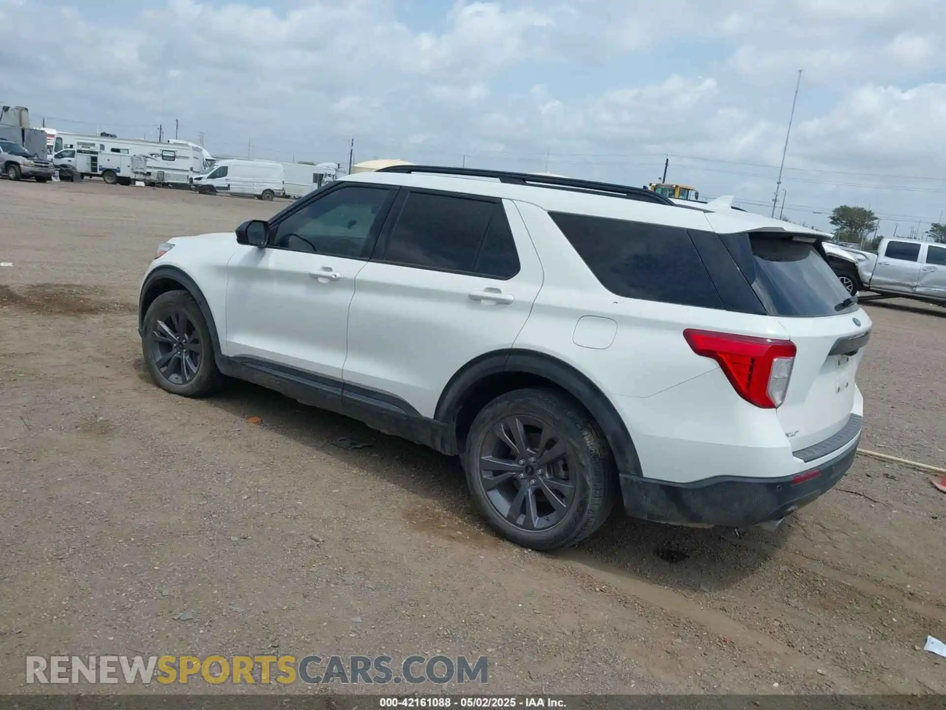 3 Photograph of a damaged car 1FMSK7DHXPGA50879 FORD EXPLORER 2023