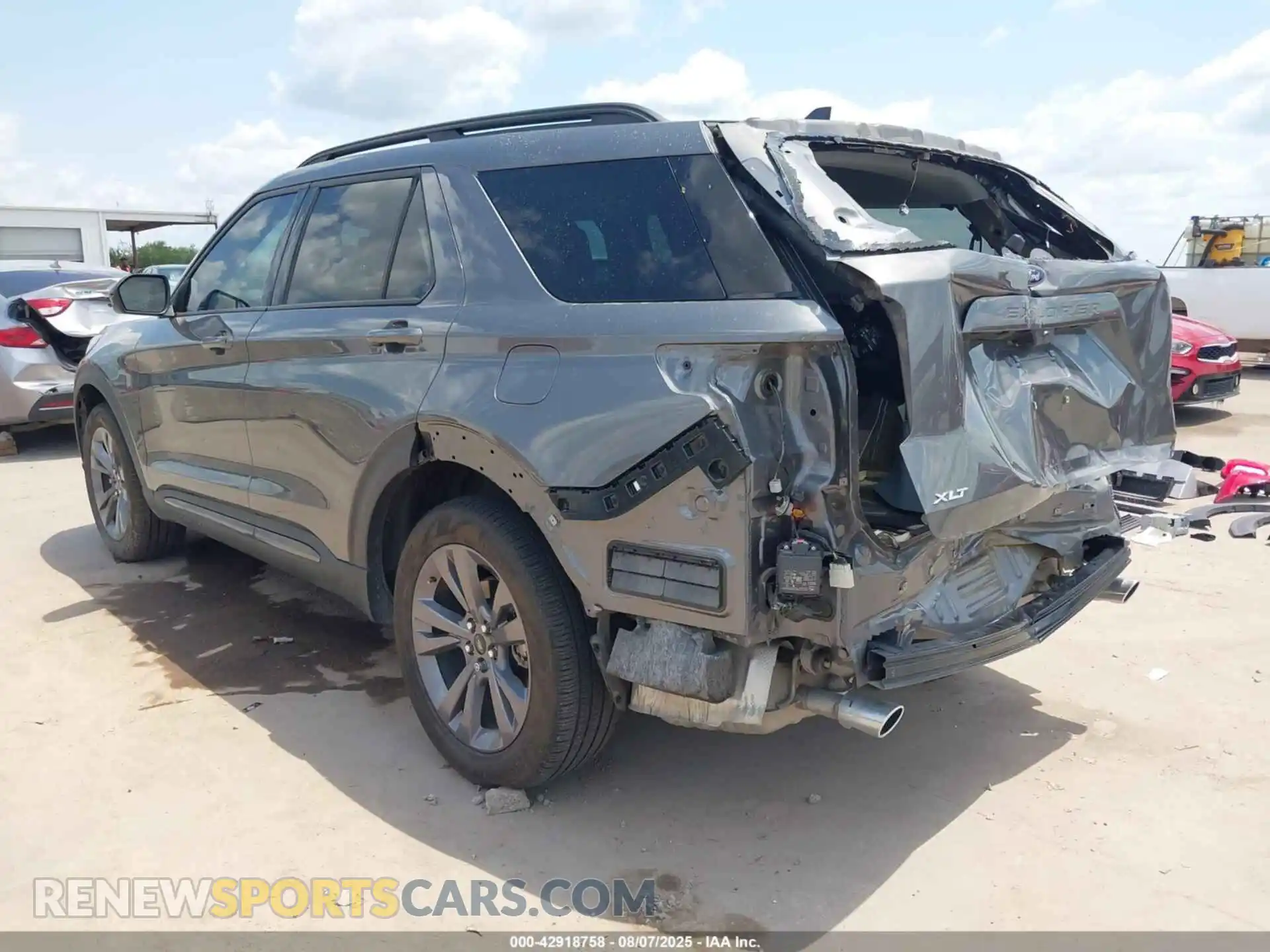 3 Photograph of a damaged car 1FMSK7DHXPGB52165 FORD EXPLORER 2023