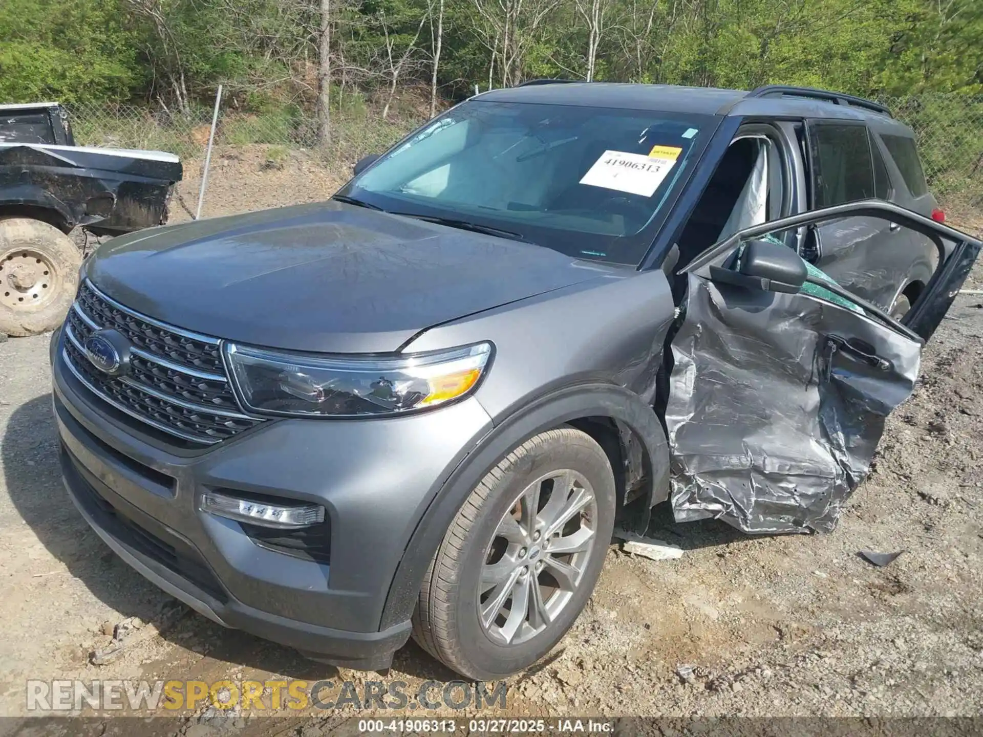 2 fotografías del automóvil dañado 1FMSK7DHXPGB77101 FORD EXPLORER 2023