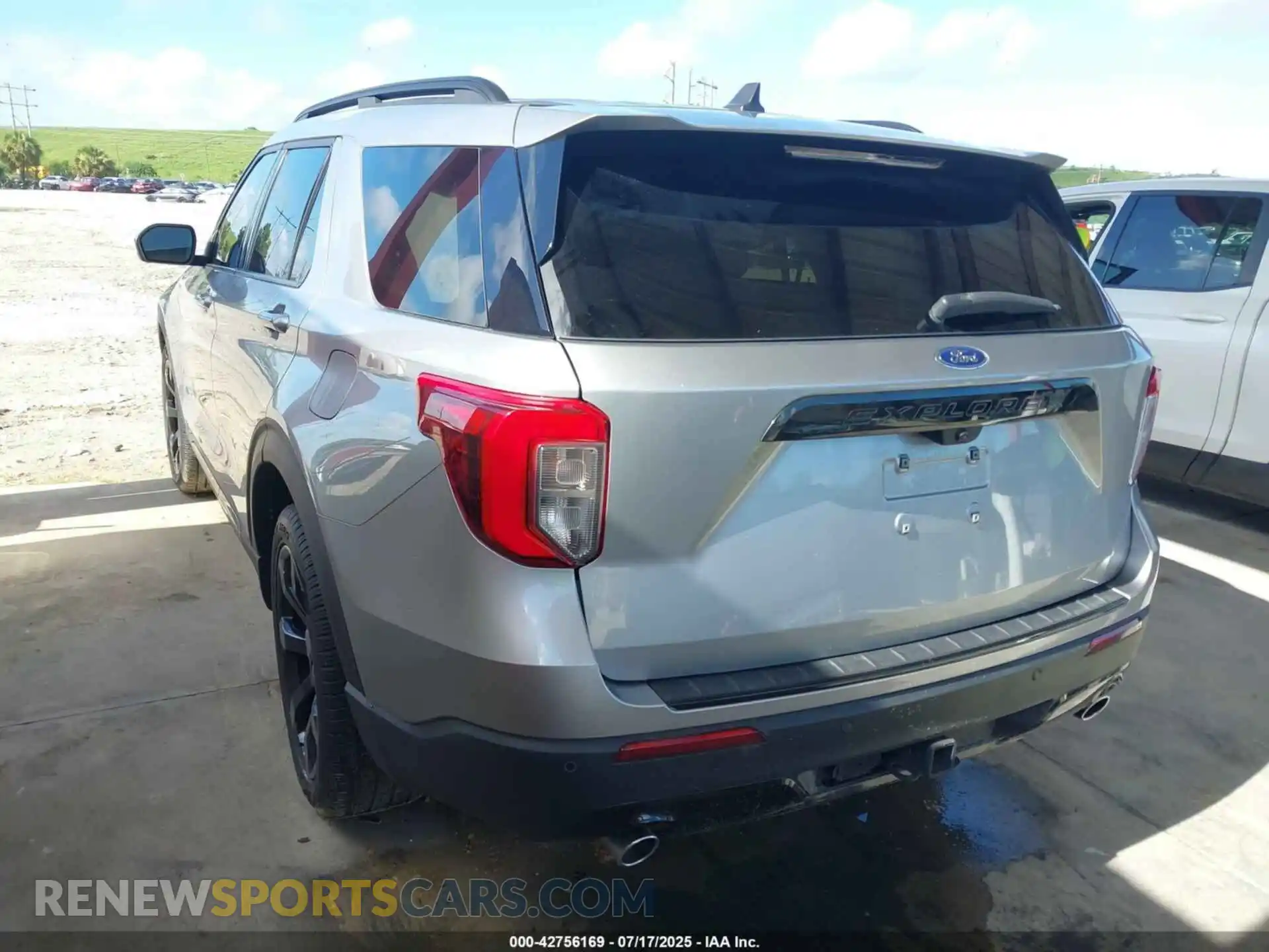 3 Photograph of a damaged car 1FMSK7KHXPGB51696 FORD EXPLORER 2023