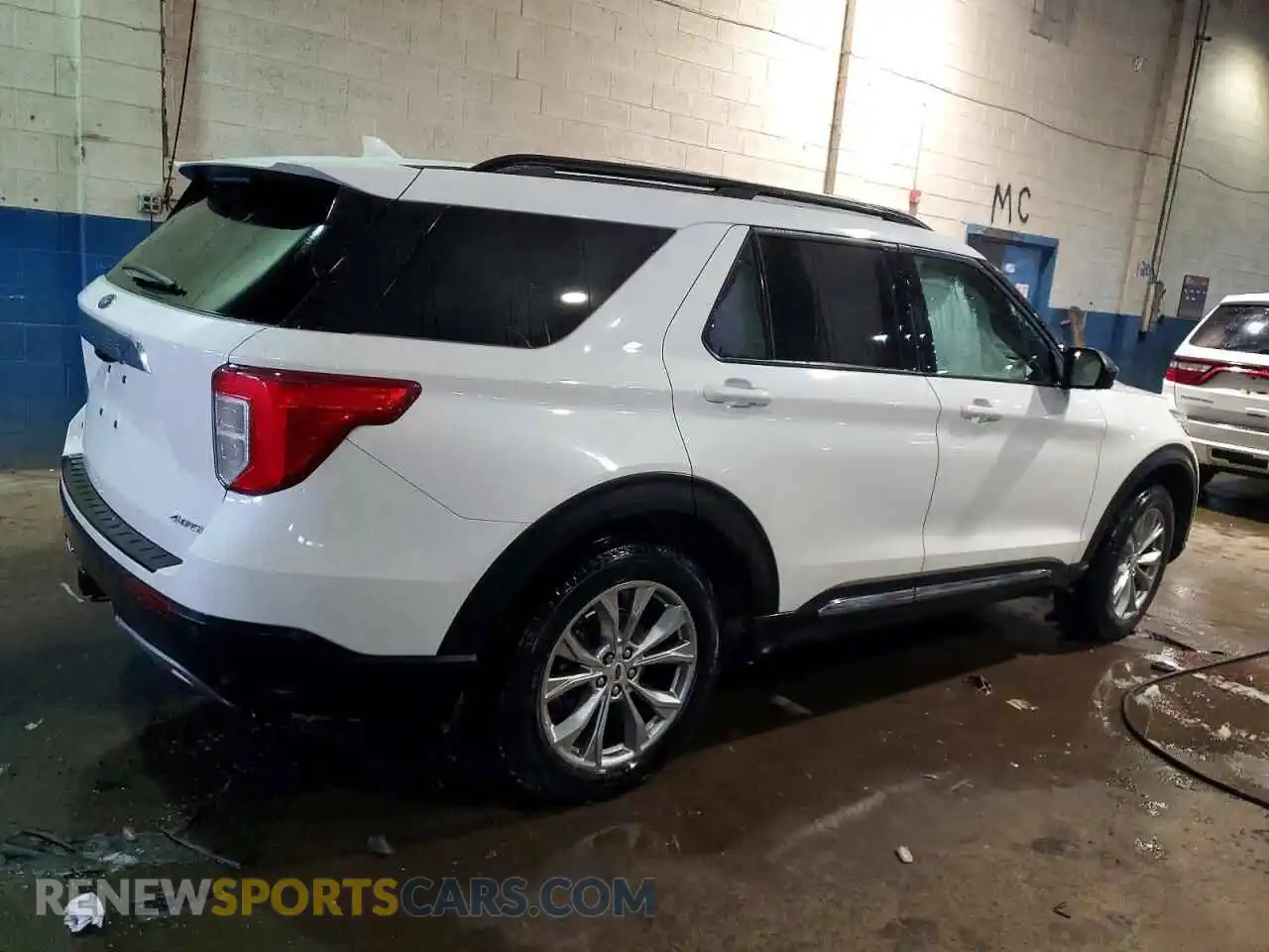 3 Фотография поврежденного автомобиля 1FMSK8DH2PGA75474 FORD EXPLORER 2023