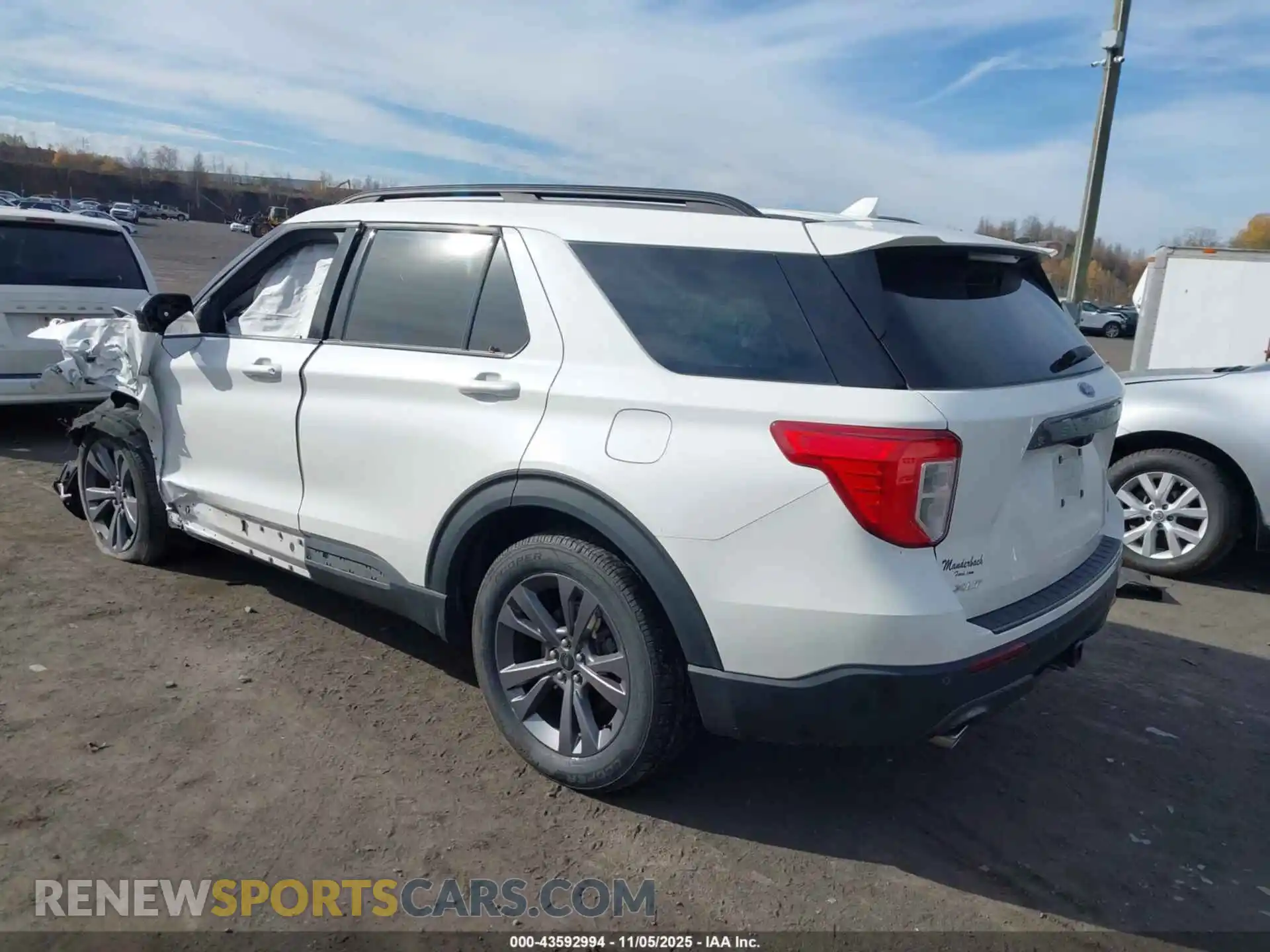 3 Photograph of a damaged car 1FMSK8DH4PGA71894 FORD EXPLORER 2023