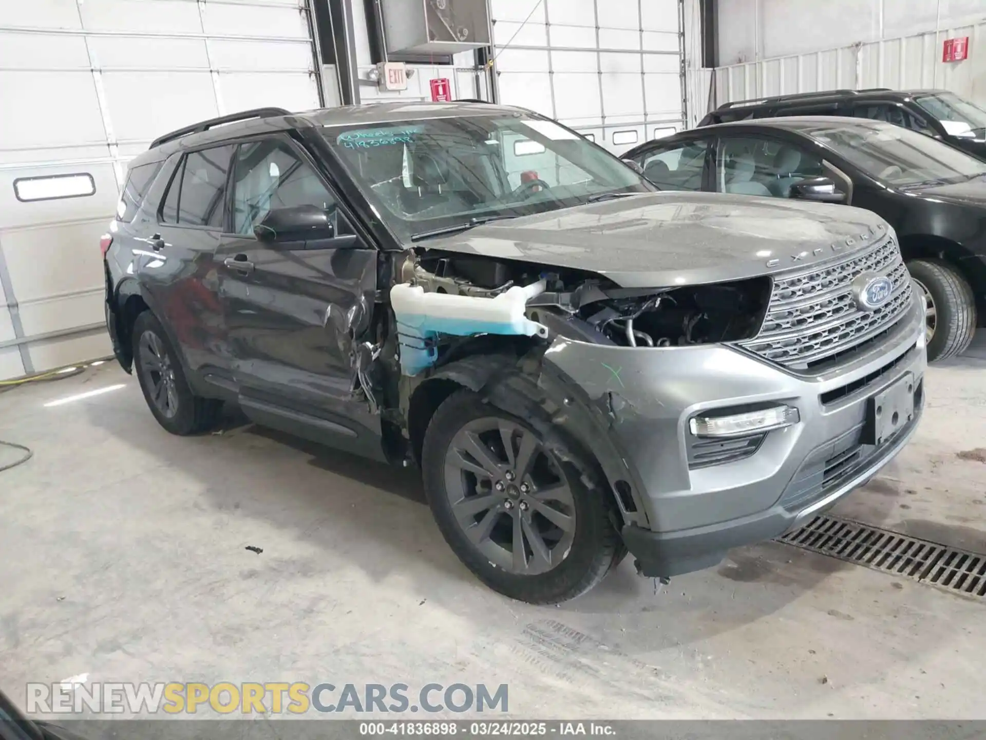 1 Фотография поврежденного автомобиля 1FMSK8DH4PGB32936 FORD EXPLORER 2023