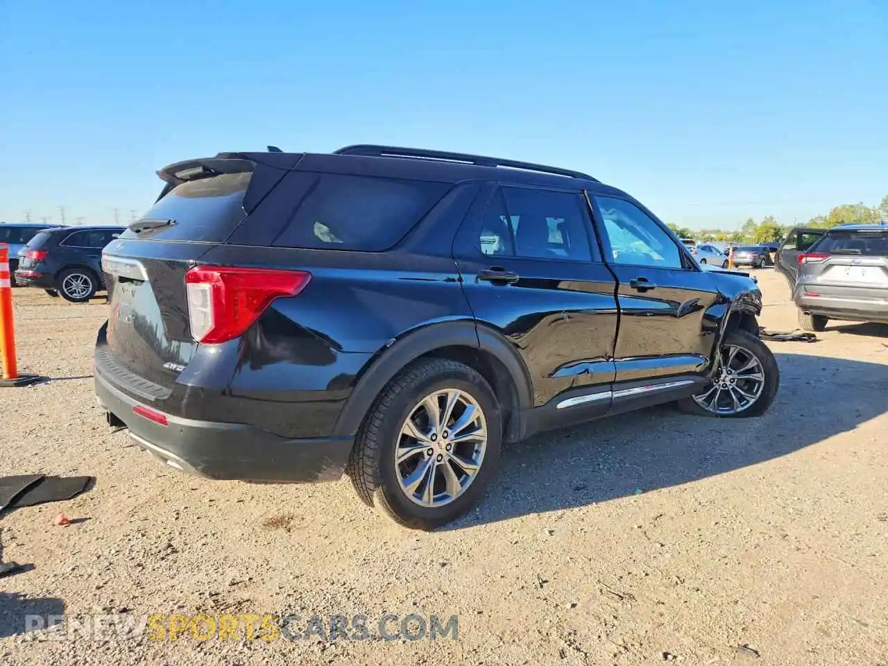 3 Фотография поврежденного автомобиля 1FMSK8DH8PGA21516 FORD EXPLORER 2023