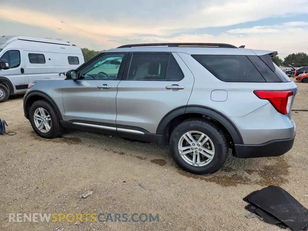 2 fotografías del automóvil dañado 1FMSK8DHXPGB31306 FORD EXPLORER 2023