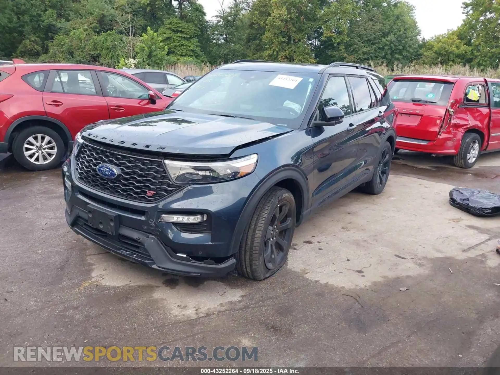 2 Photograph of a damaged car 1FM5K8GC6RGA37469 FORD EXPLORER 2024