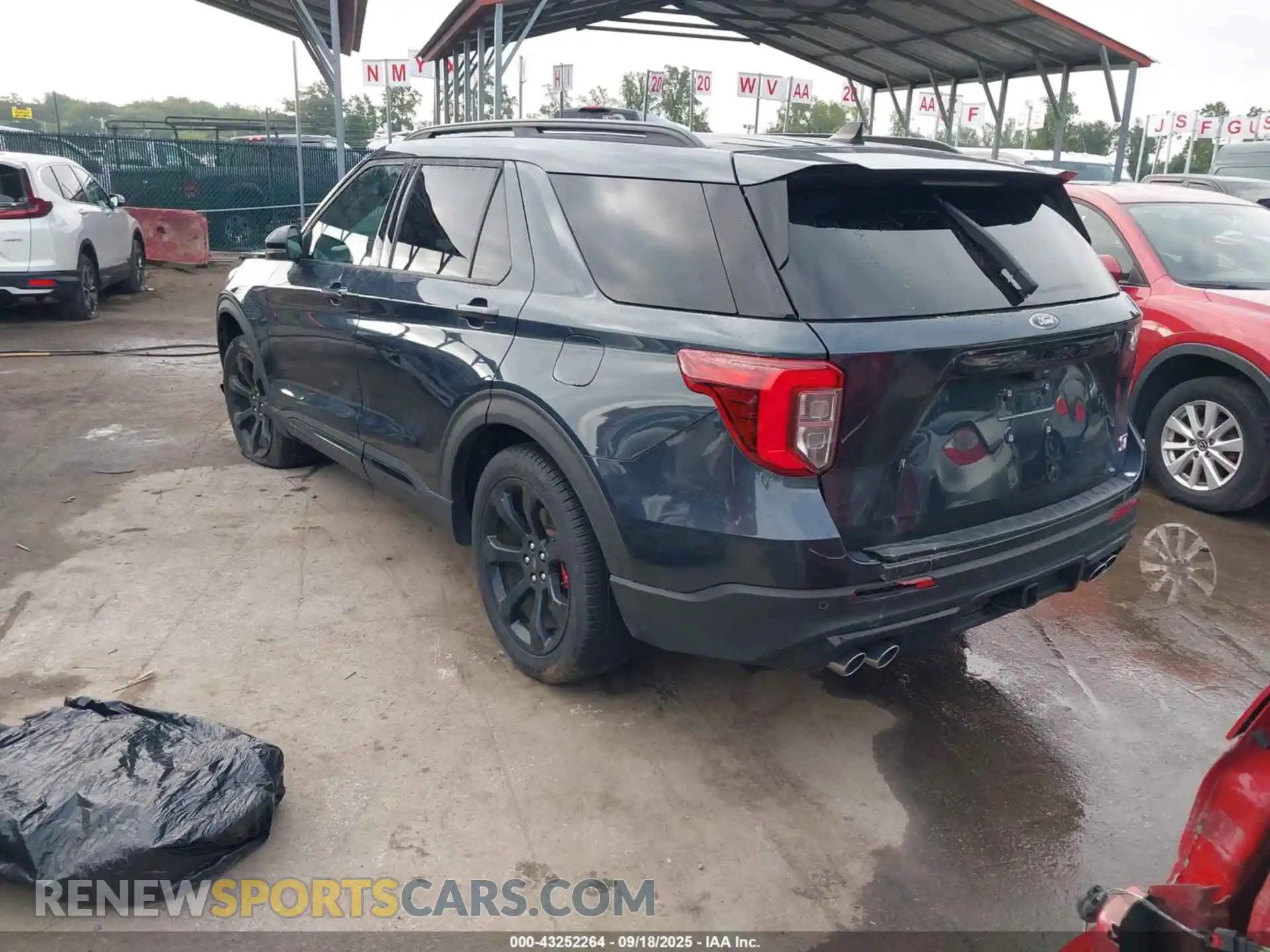 3 Photograph of a damaged car 1FM5K8GC6RGA37469 FORD EXPLORER 2024