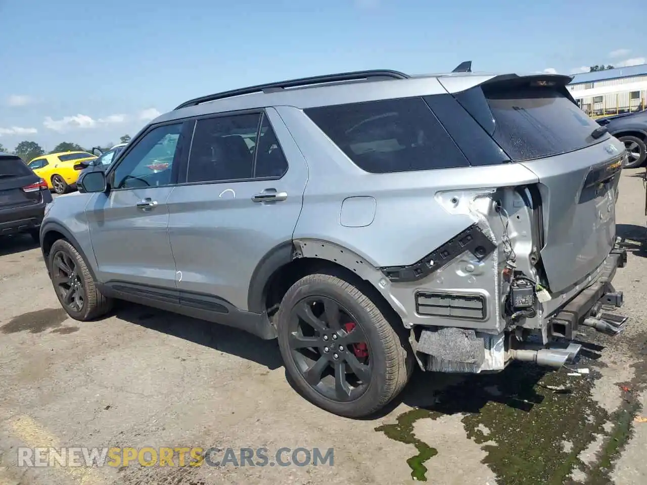 2 Photograph of a damaged car 1FM5K8GC7RGA63188 FORD EXPLORER 2024
