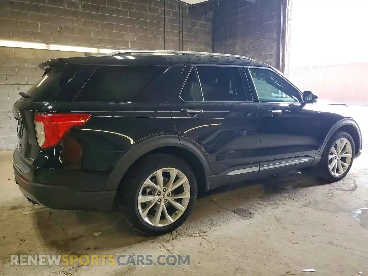 3 Photograph of a damaged car 1FM5K8HC1RGA63718 FORD EXPLORER 2024