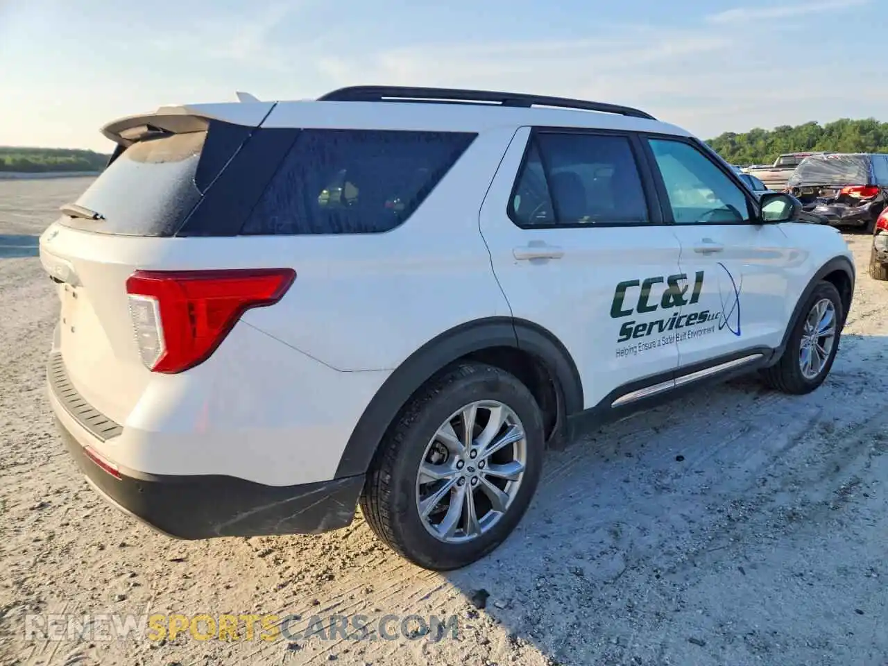 3 Photograph of a damaged car 1FMSK7DH3RGA34719 FORD EXPLORER 2024