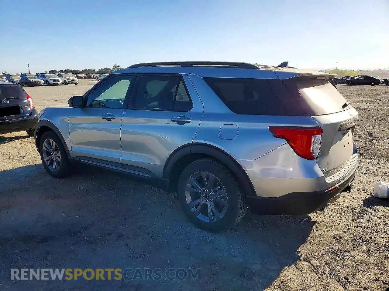 2 fotografías del automóvil dañado 1FMSK7DH3RGA84245 FORD EXPLORER 2024