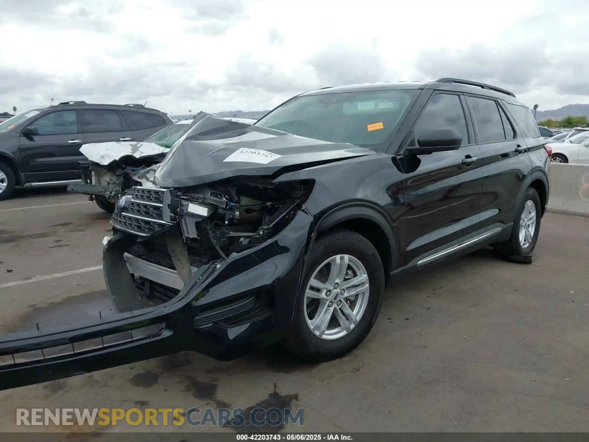 2 fotografías del automóvil dañado 1FMSK7DH8RGA76786 FORD EXPLORER 2024